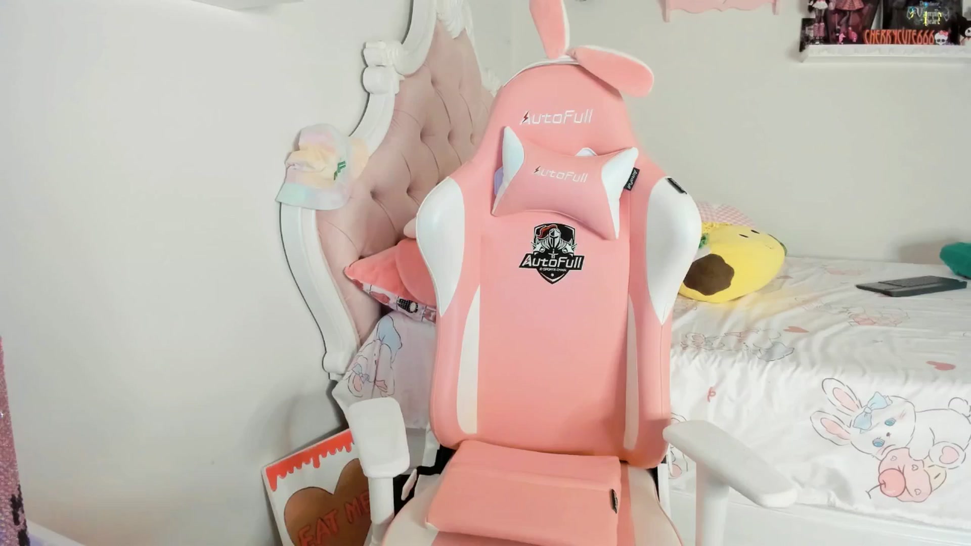 Gallery image thumbnail from Cherrycute666's myfreecams stream on, 06/29/2025, 05:59 image 11 of 20
