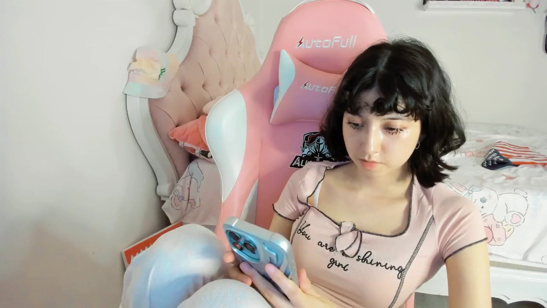 Gallery image thumbnail from Cherrycute666's myfreecams stream on, 06/29/2025, 09:09 image 6 of 20