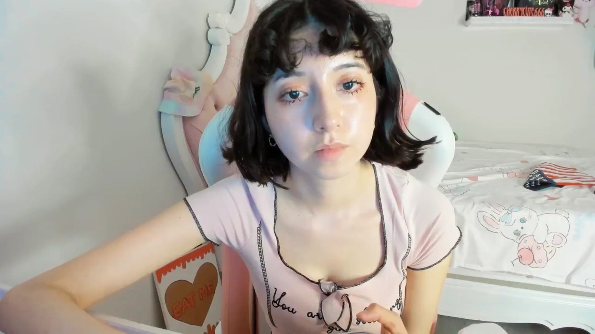 Gallery image thumbnail from Cherrycute666's myfreecams stream on, 06/29/2025, 09:09 image 15 of 20