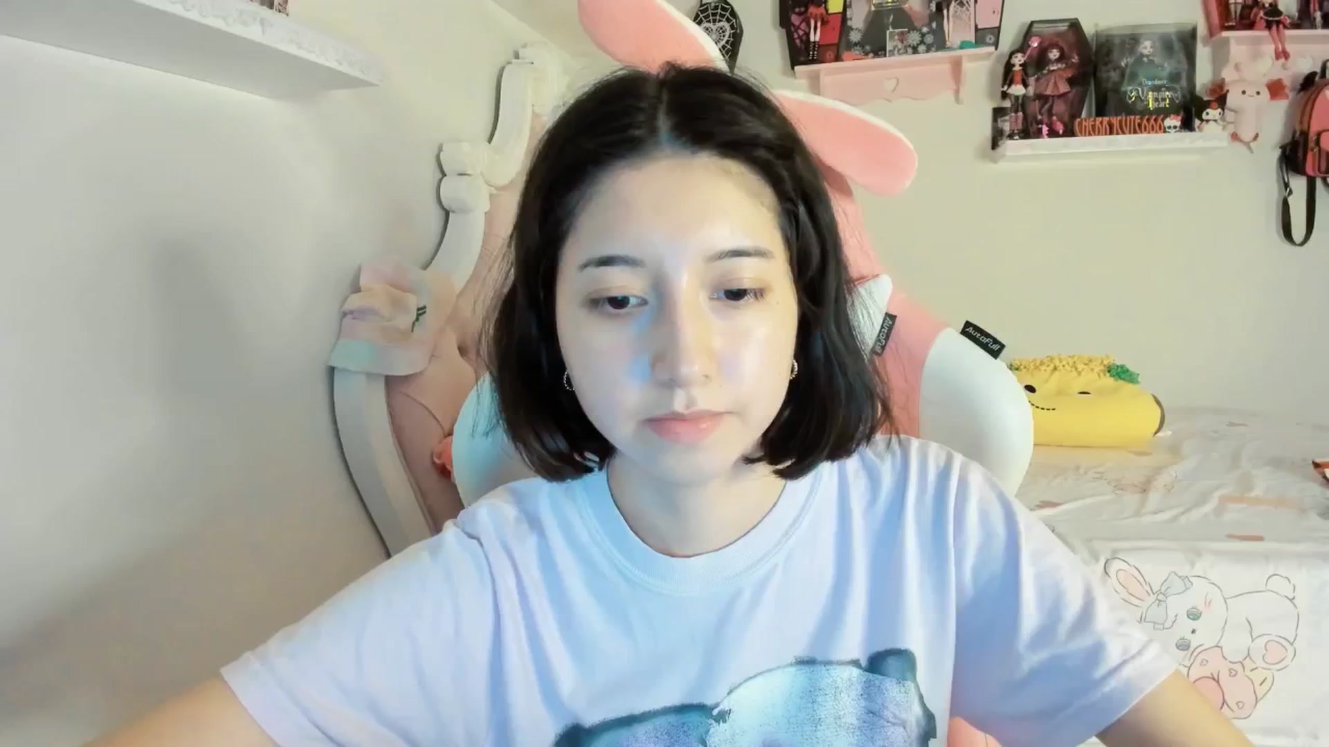 Gallery image thumbnail from Cherrycute666's myfreecams stream on, 06/30/2025, 01:49 image 20 of 20