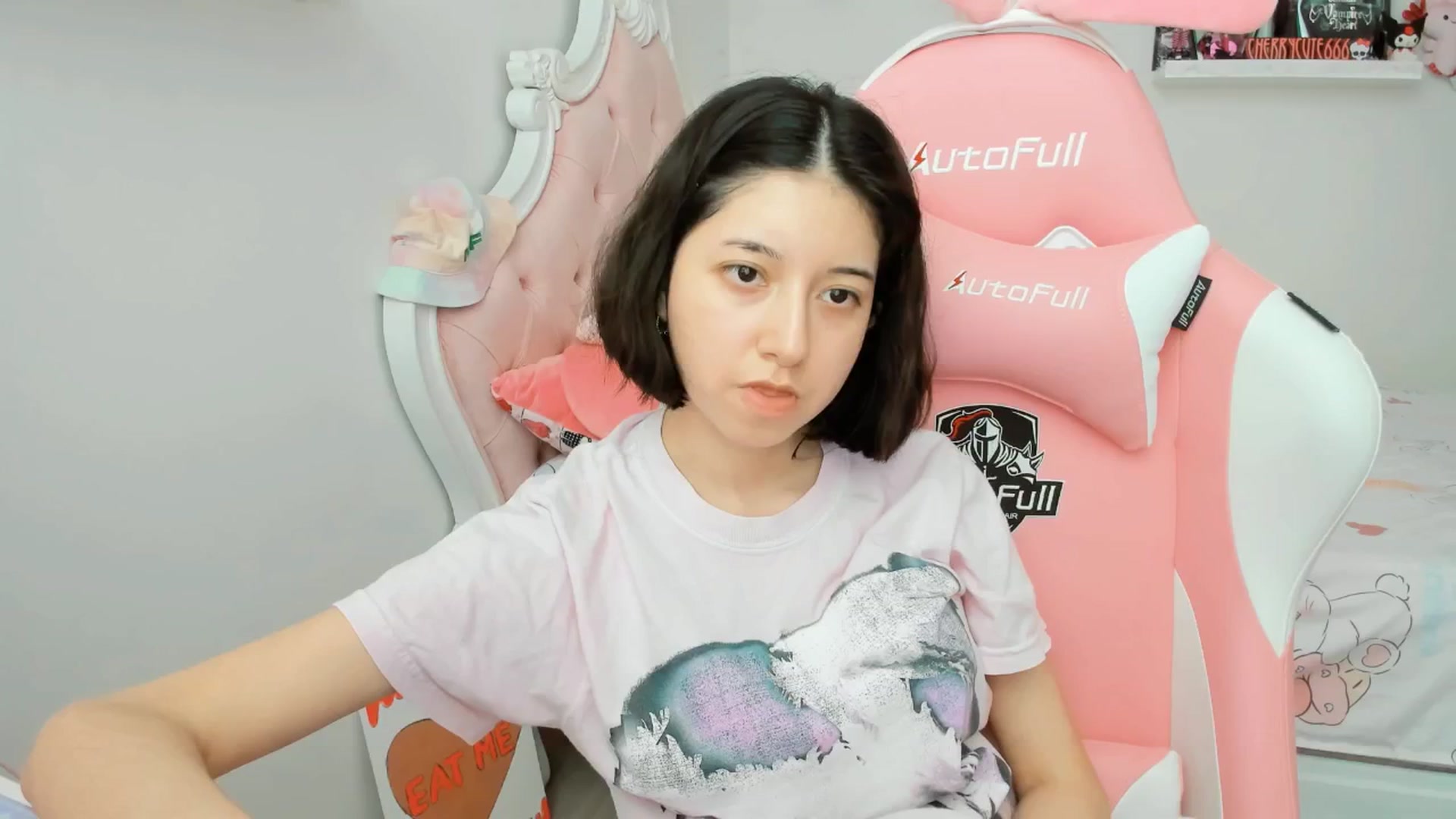 Gallery image thumbnail from Cherrycute666's myfreecams stream on, 06/30/2025, 01:49 image 5 of 20