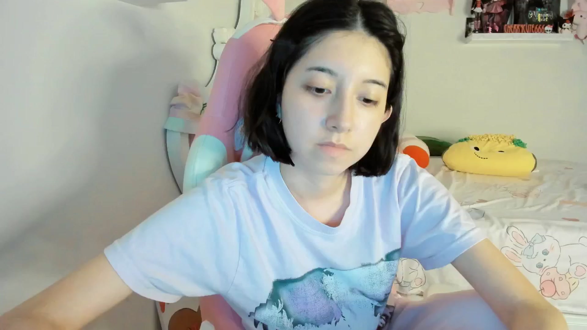 Gallery image thumbnail from Cherrycute666's myfreecams stream on, 06/30/2025, 01:52 image 7 of 20