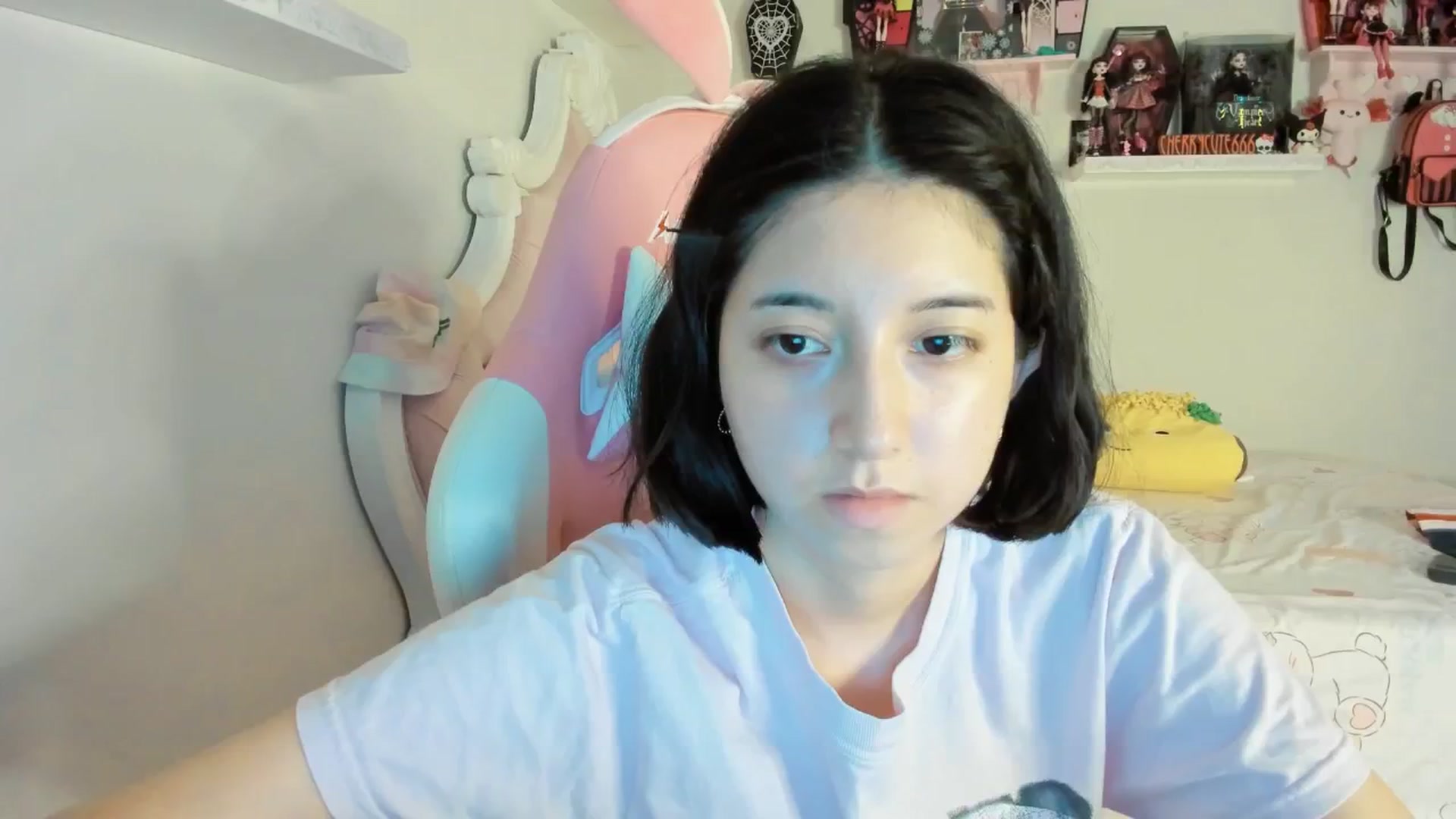 Gallery image thumbnail from Cherrycute666's myfreecams stream on, 06/30/2025, 01:52 image 8 of 20