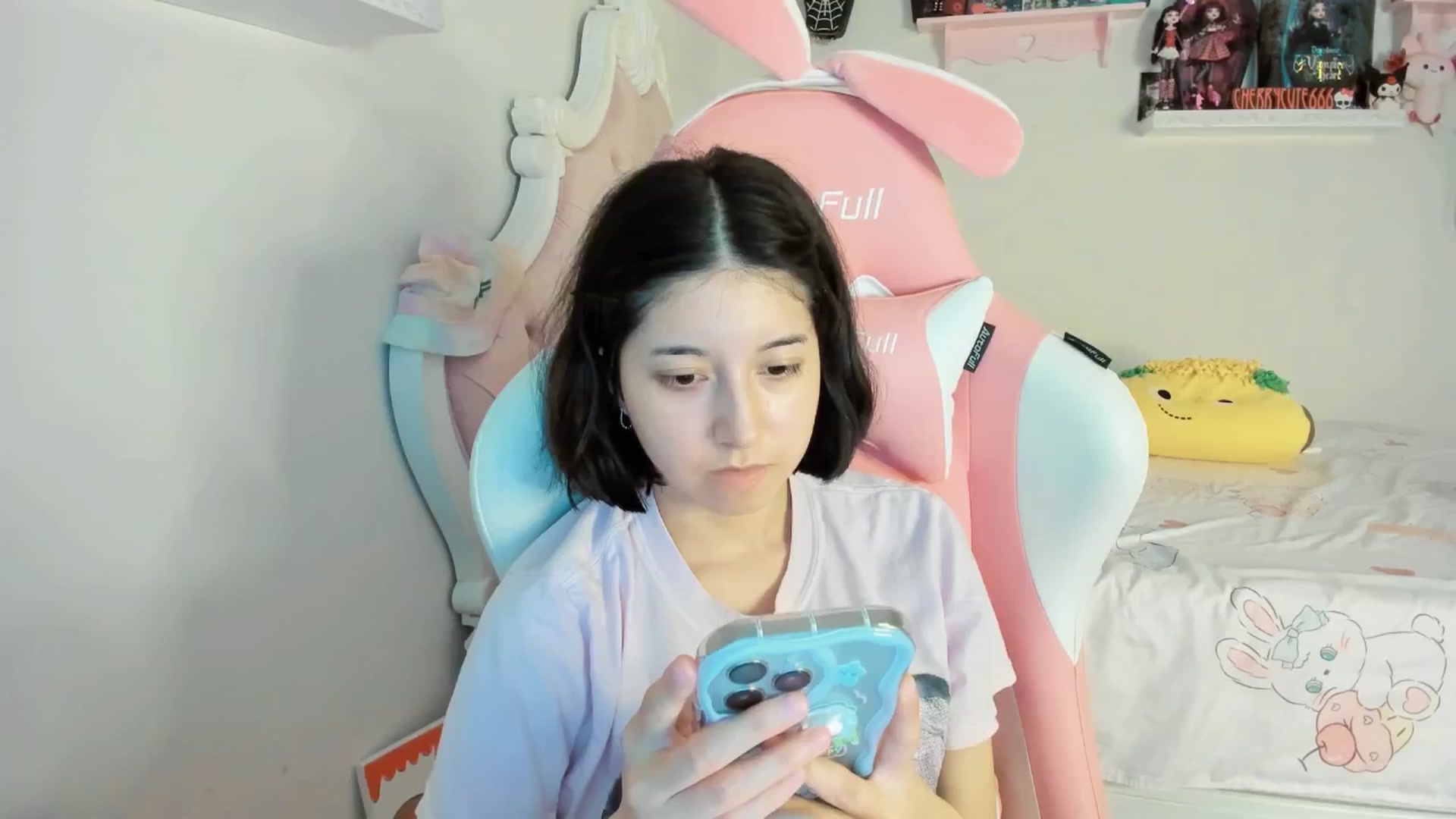 Gallery image thumbnail from Cherrycute666's myfreecams stream on, 06/30/2025, 01:52 image 2 of 20