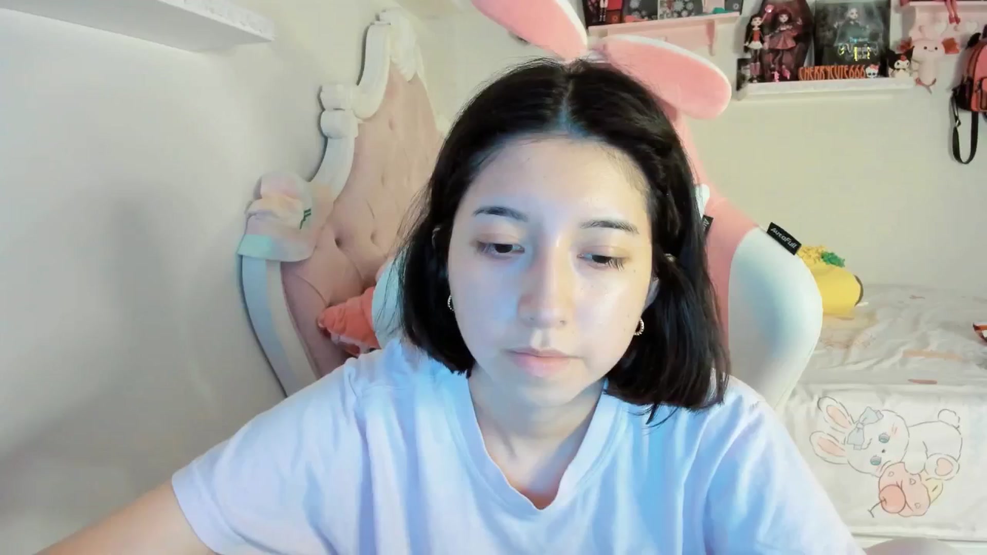 Gallery image thumbnail from Cherrycute666's myfreecams stream on, 06/30/2025, 01:52 image 20 of 20
