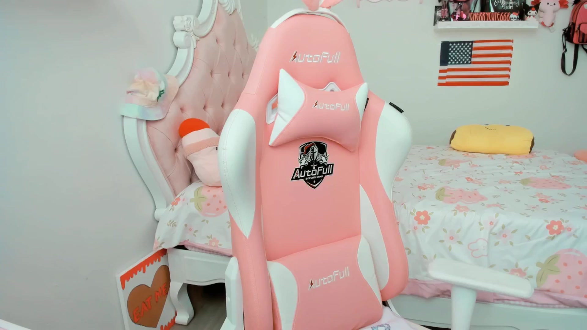 Gallery image thumbnail from Cherrycute666's myfreecams stream on, 07/05/2025, 24:20 image 8 of 20