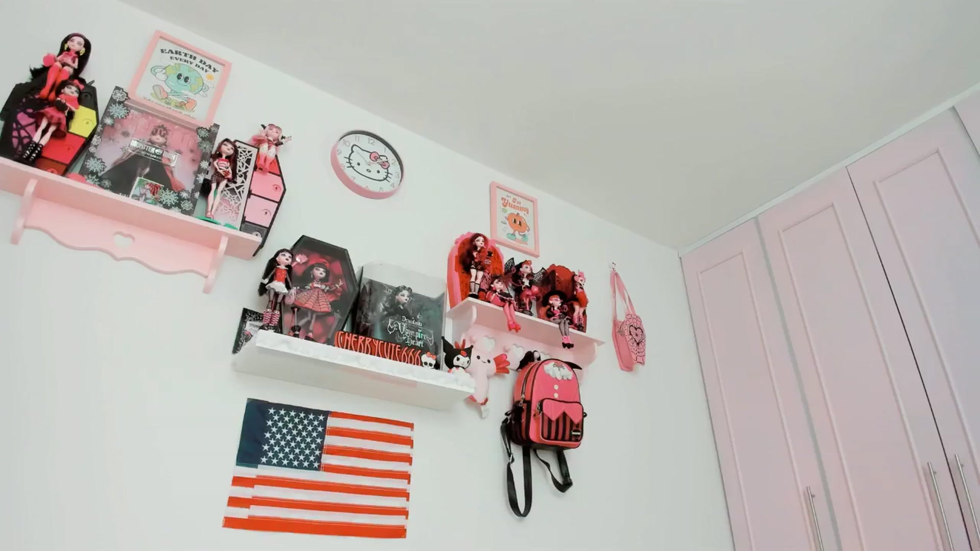 Gallery image thumbnail from Cherrycute666's myfreecams stream on, 07/05/2025, 24:20 image 14 of 20