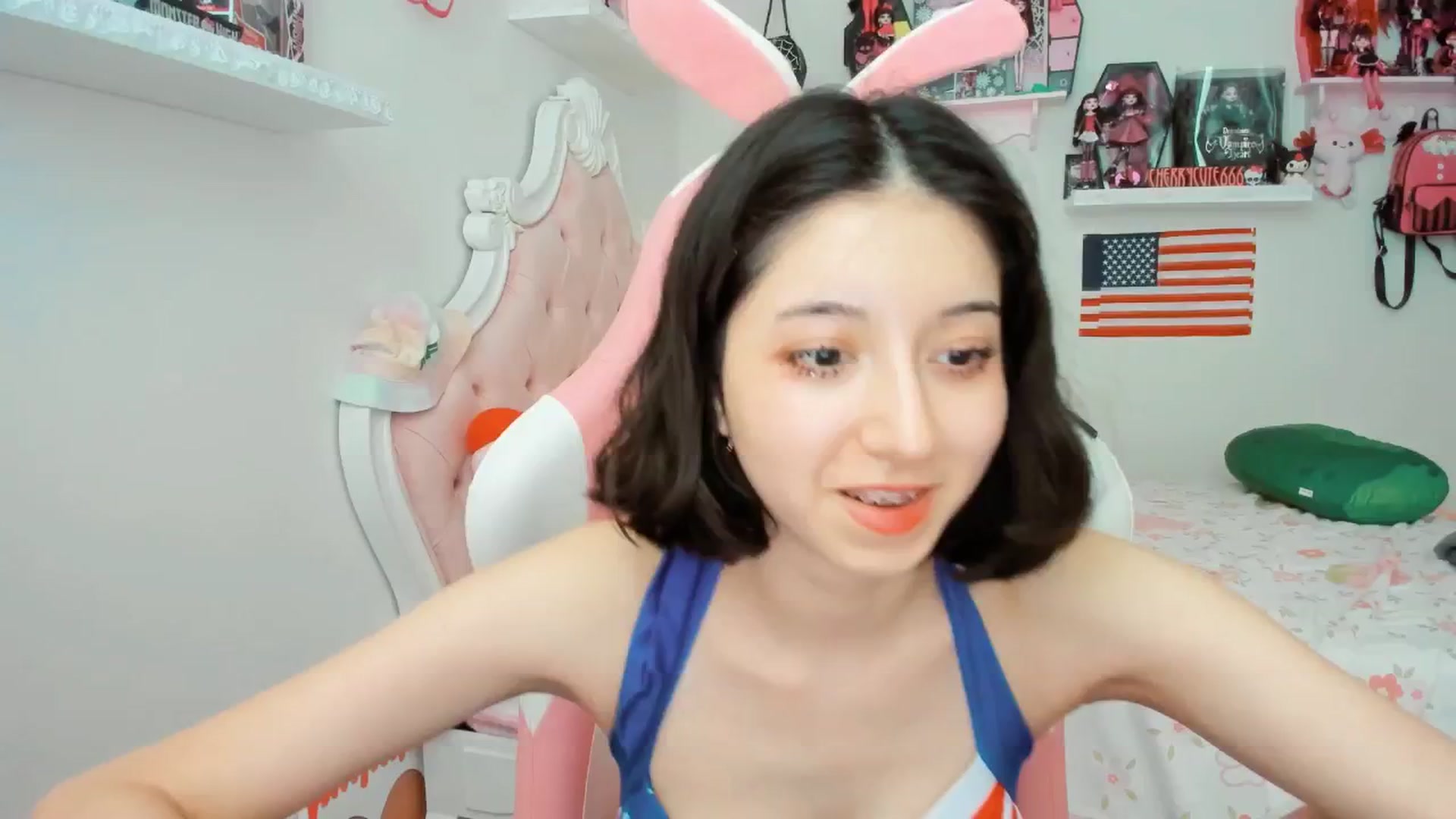 Gallery image thumbnail from Cherrycute666's myfreecams stream on, 07/05/2025, 24:20 image 2 of 20