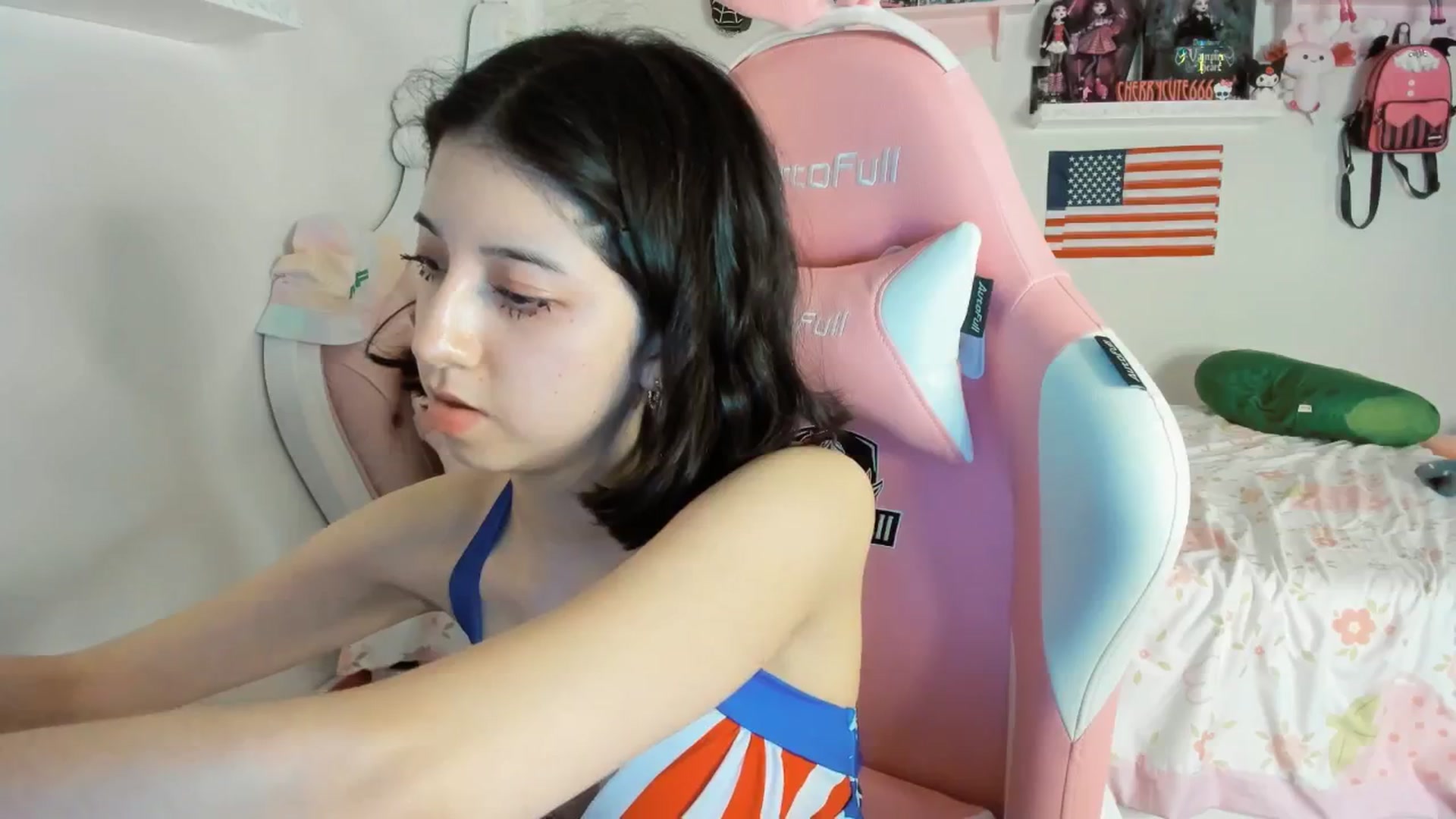 Gallery image thumbnail from Cherrycute666's myfreecams stream on, 07/05/2025, 01:45 image 20 of 20