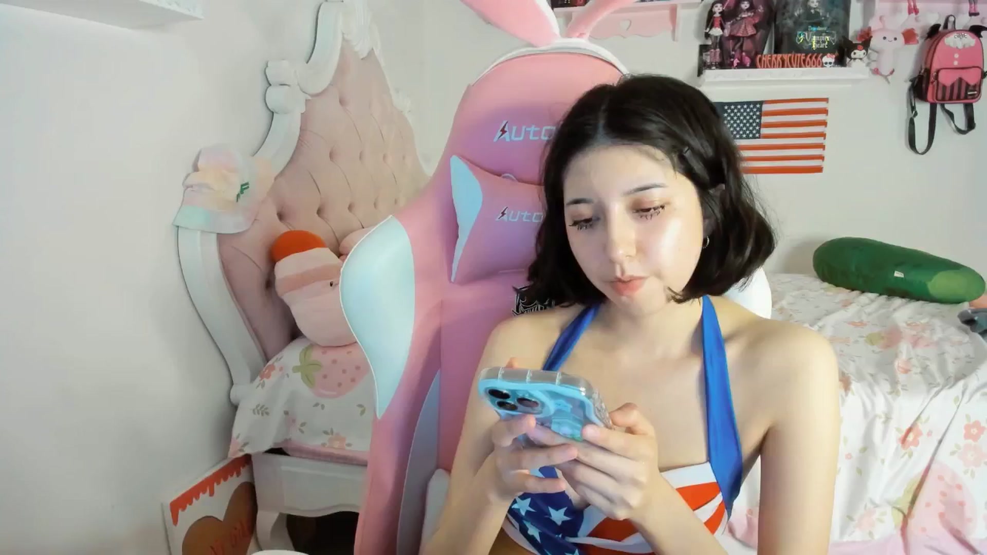 Gallery image thumbnail from Cherrycute666's myfreecams stream on, 07/05/2025, 04:18 image 2 of 20