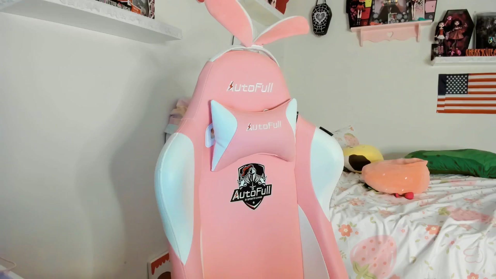Gallery image thumbnail from Cherrycute666's myfreecams stream on, 07/05/2025, 08:39 image 19 of 20