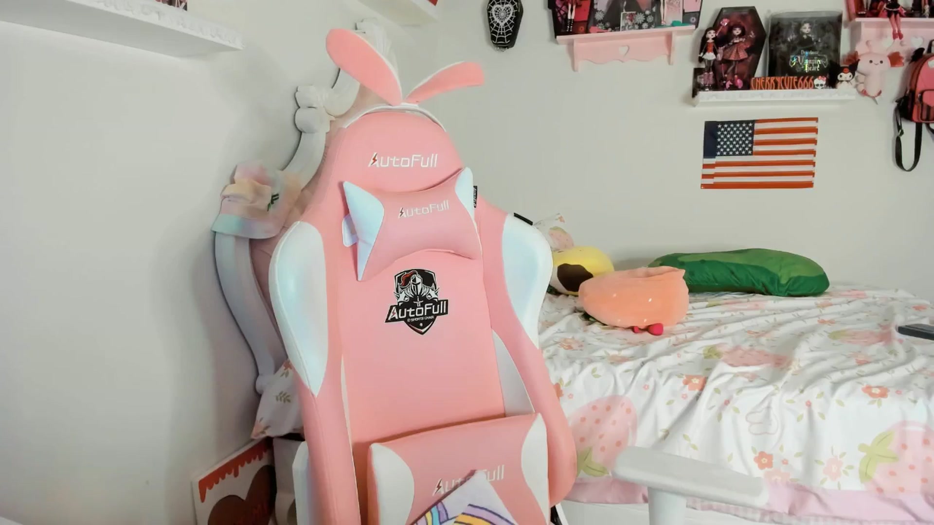 Gallery image thumbnail from Cherrycute666's myfreecams stream on, 07/05/2025, 08:39 image 14 of 20