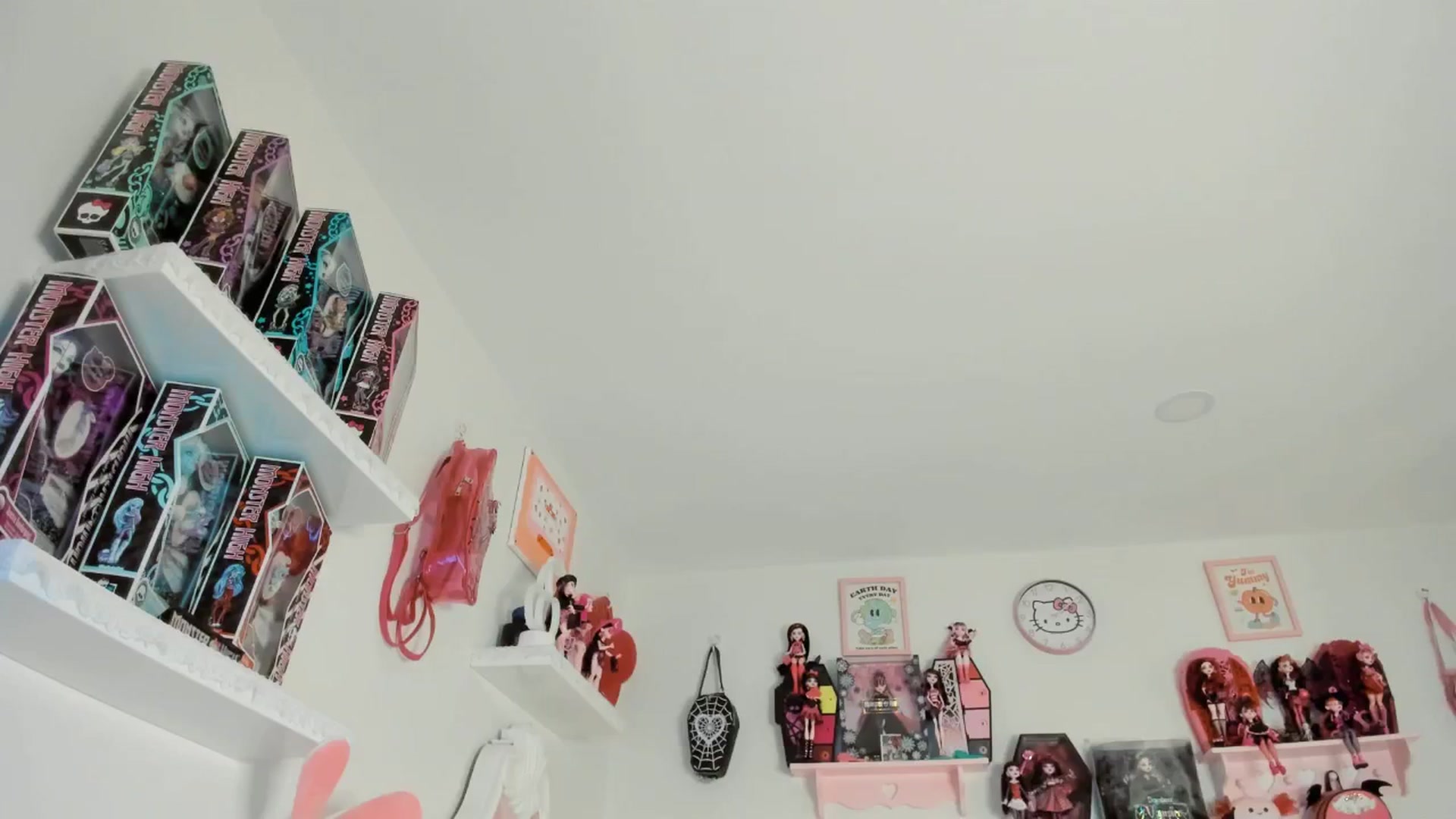 Gallery image thumbnail from Cherrycute666's myfreecams stream on, 07/06/2025, 09:42 image 20 of 20