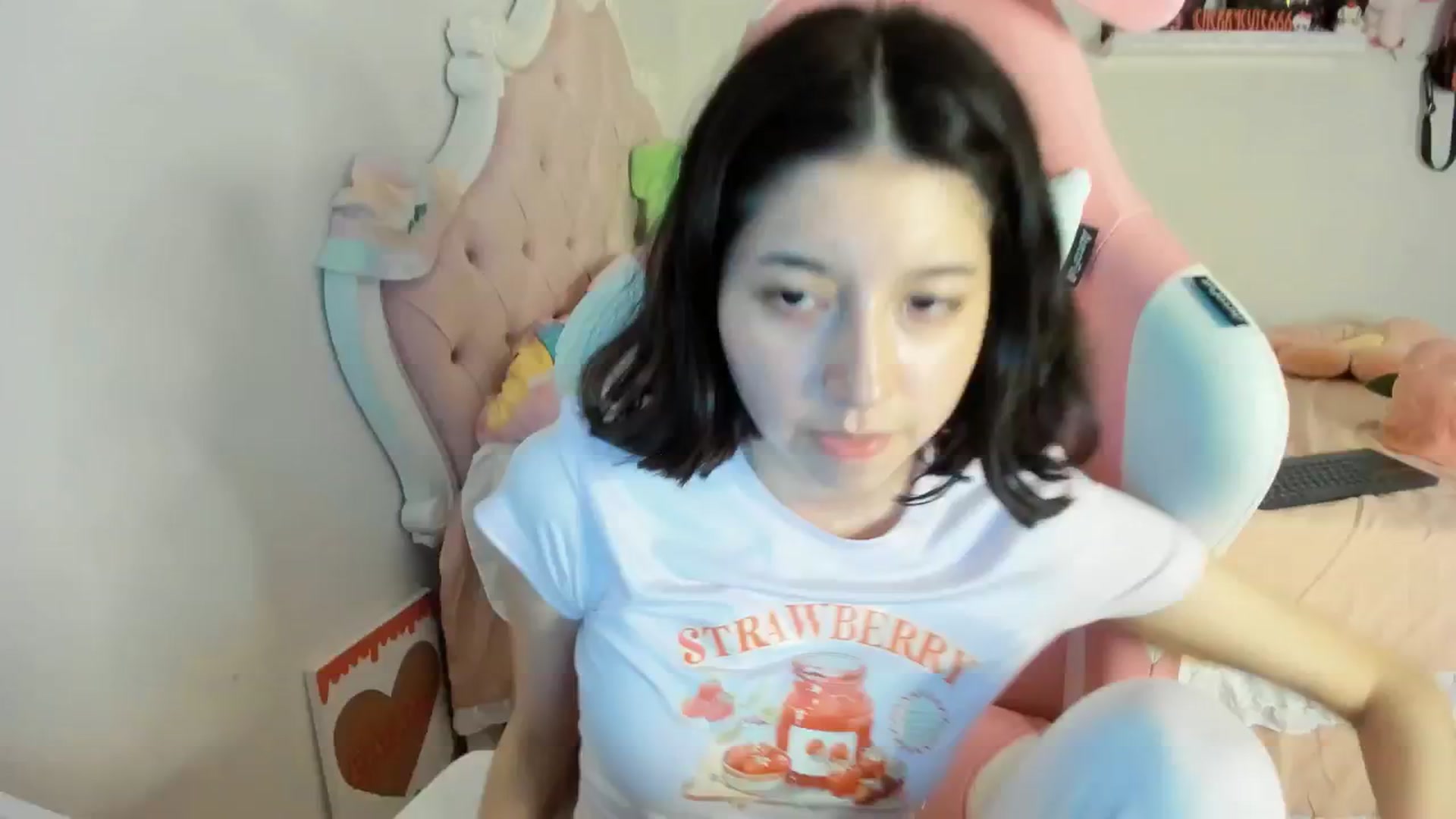 Gallery image thumbnail from Cherrycute666's myfreecams stream on, 07/11/2025, 03:49 image 7 of 20