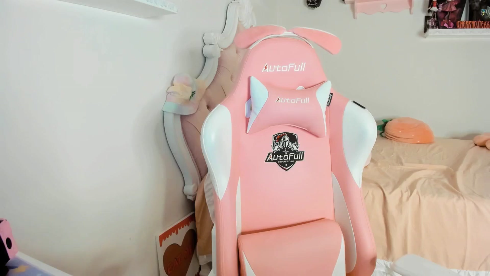 Gallery image thumbnail from Cherrycute666's myfreecams stream on, 07/11/2025, 09:00 image 19 of 20