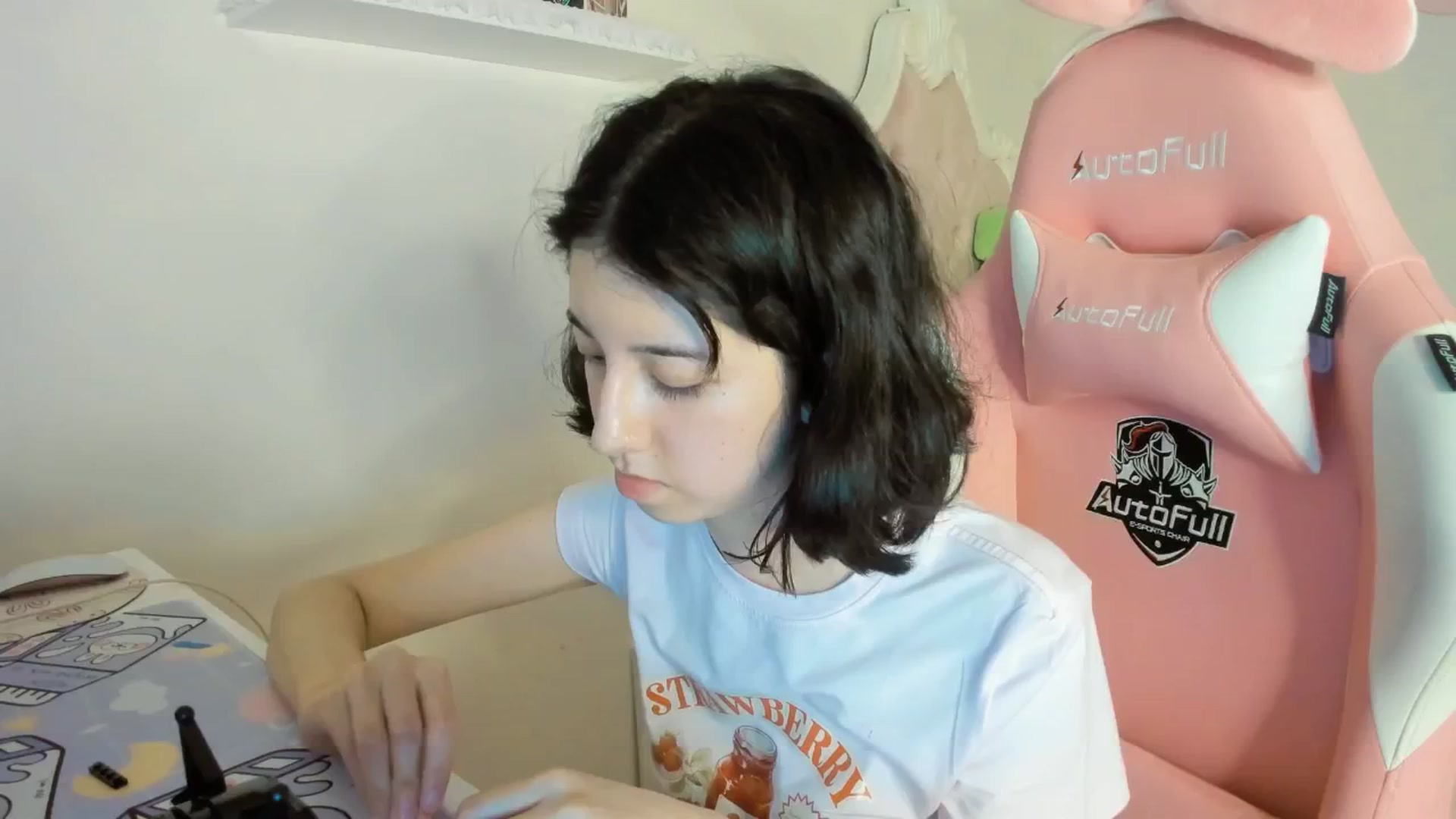 Gallery image thumbnail from Cherrycute666's myfreecams stream on, 07/11/2025, 09:00 image 1 of 20