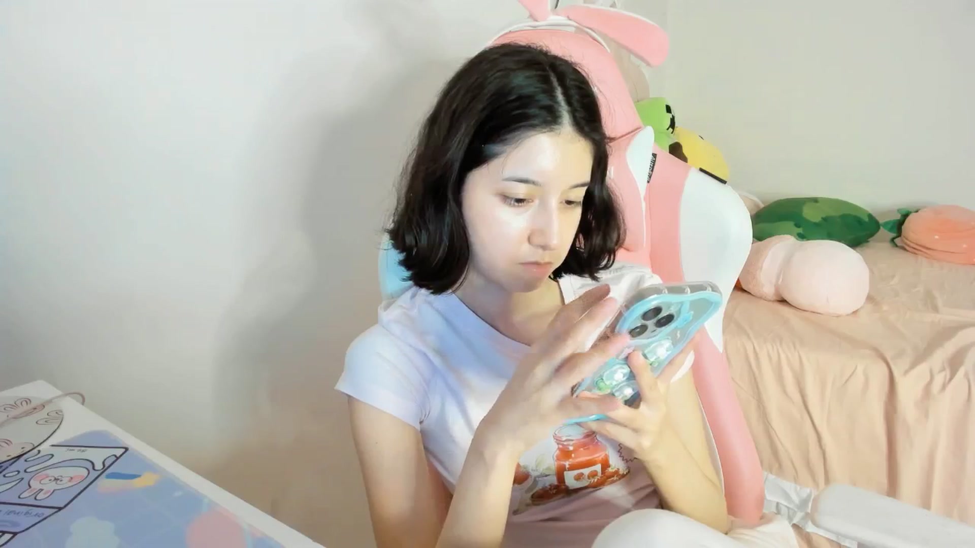 Gallery image thumbnail from Cherrycute666's myfreecams stream on, 07/11/2025, 09:00 image 16 of 20