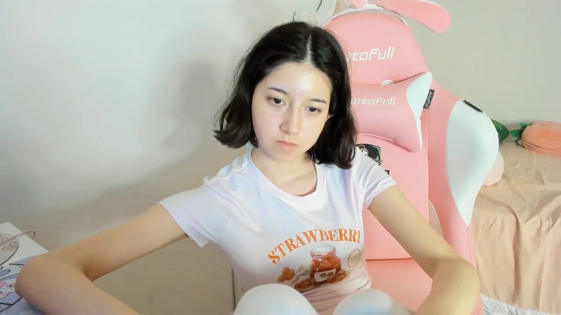Gallery image thumbnail from Cherrycute666's myfreecams stream on, 07/11/2025, 09:00 image 14 of 20