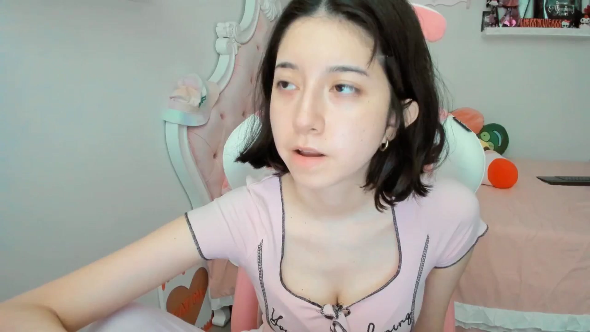 Gallery image thumbnail from Cherrycute666's myfreecams stream on, 07/11/2025, 23:15 image 15 of 20