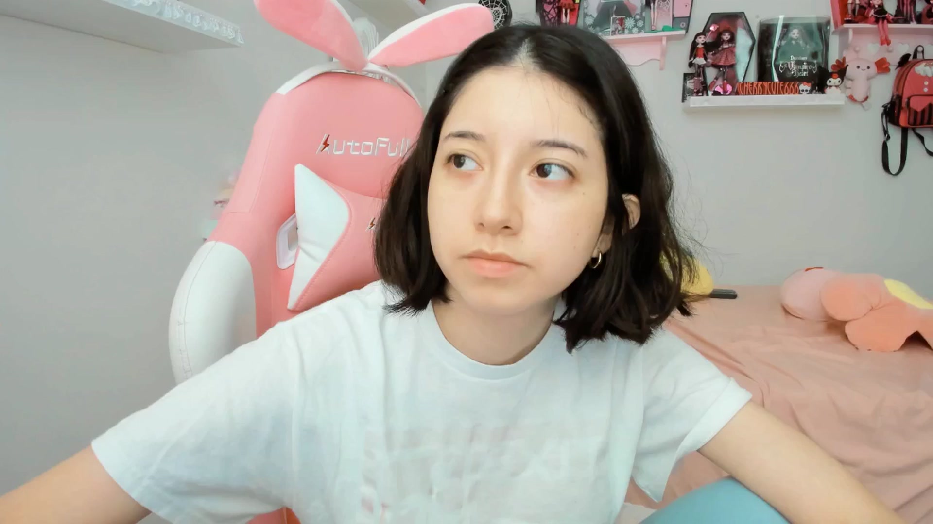 Gallery image thumbnail from Cherrycute666's myfreecams stream on, 07/12/2025, 20:59 image 5 of 20