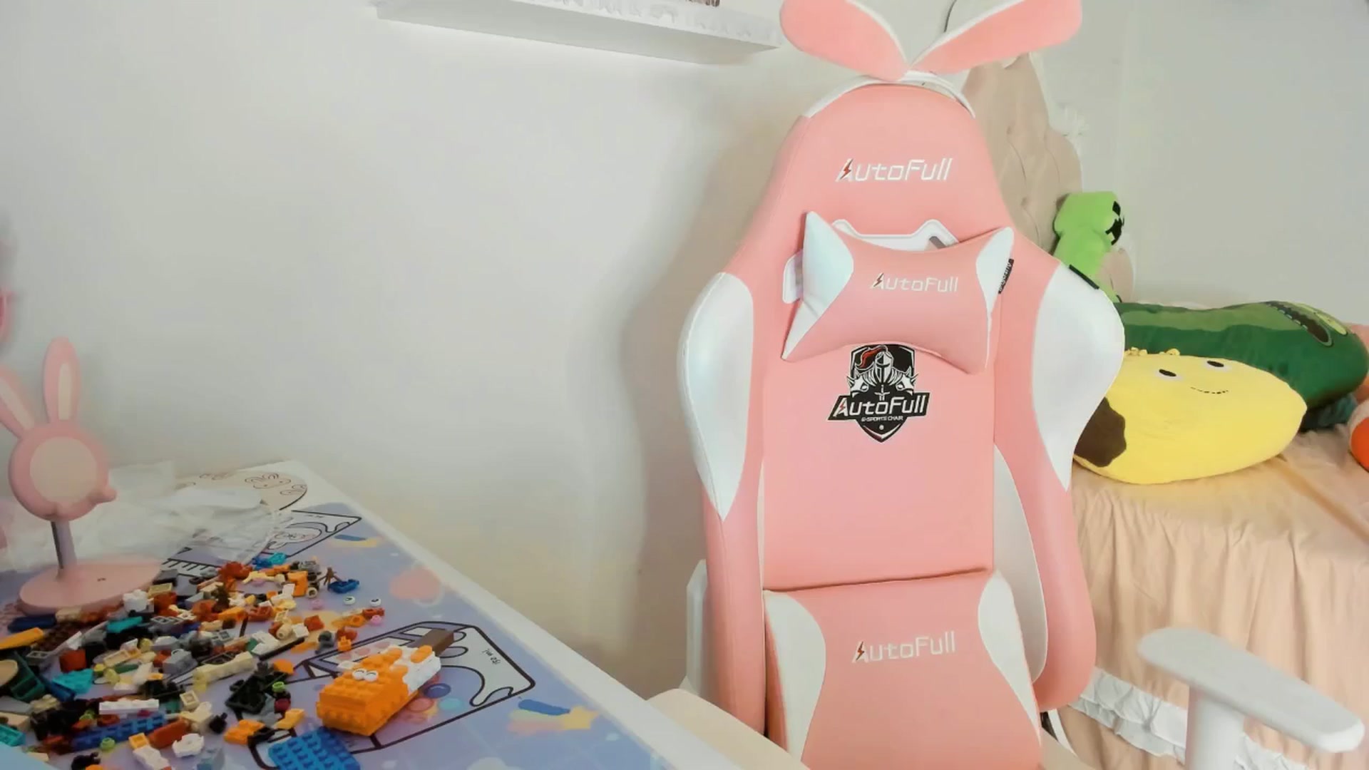Gallery image thumbnail from Cherrycute666's myfreecams stream on, 07/13/2025, 09:05 image 7 of 20