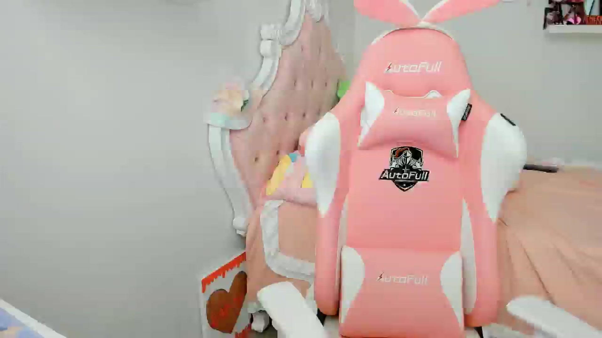 Gallery image thumbnail from Cherrycute666's myfreecams stream on, 07/13/2025, 22:59 image 14 of 20