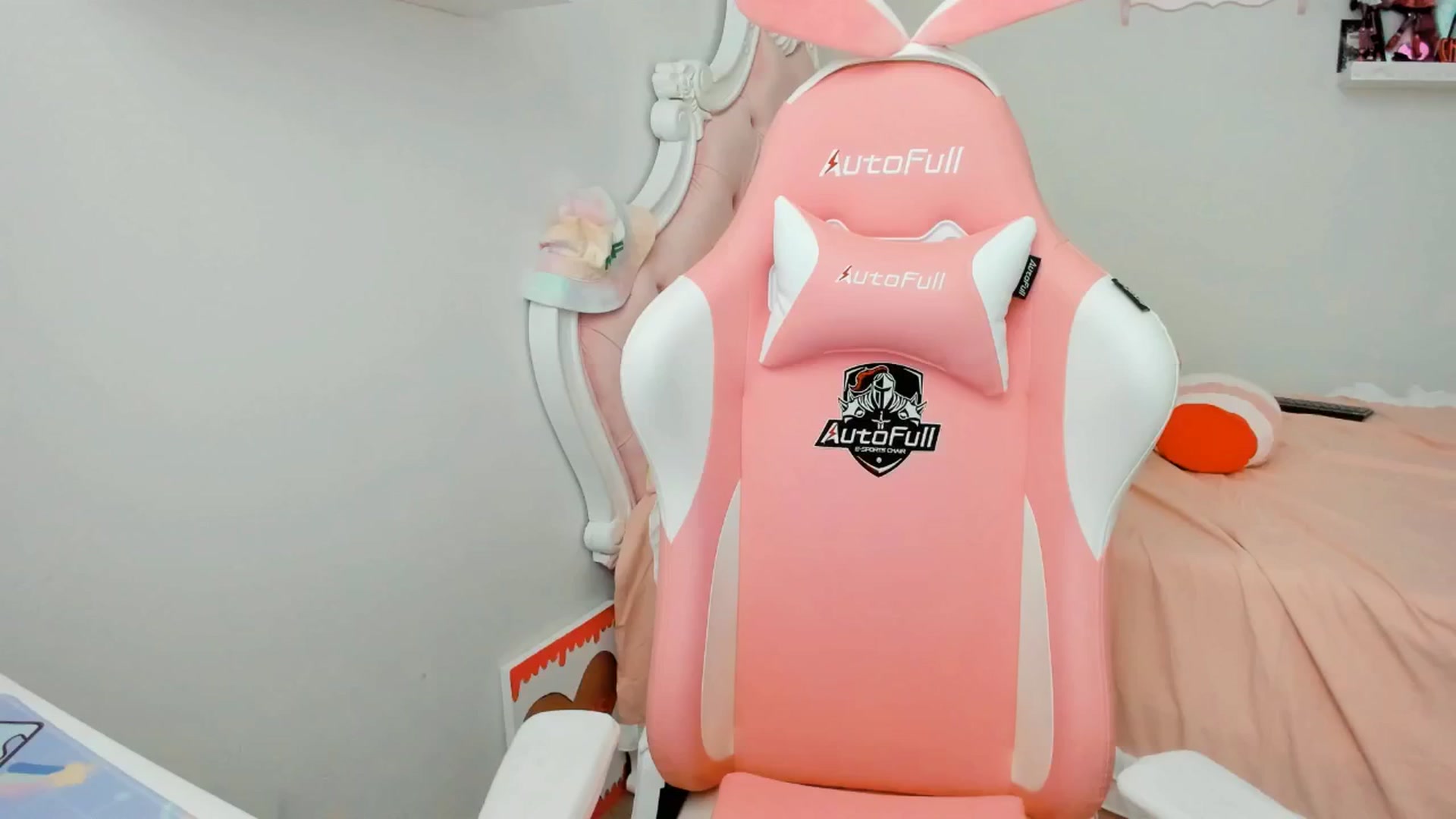 Gallery image thumbnail from Cherrycute666's myfreecams stream on, 07/13/2025, 22:59 image 4 of 20