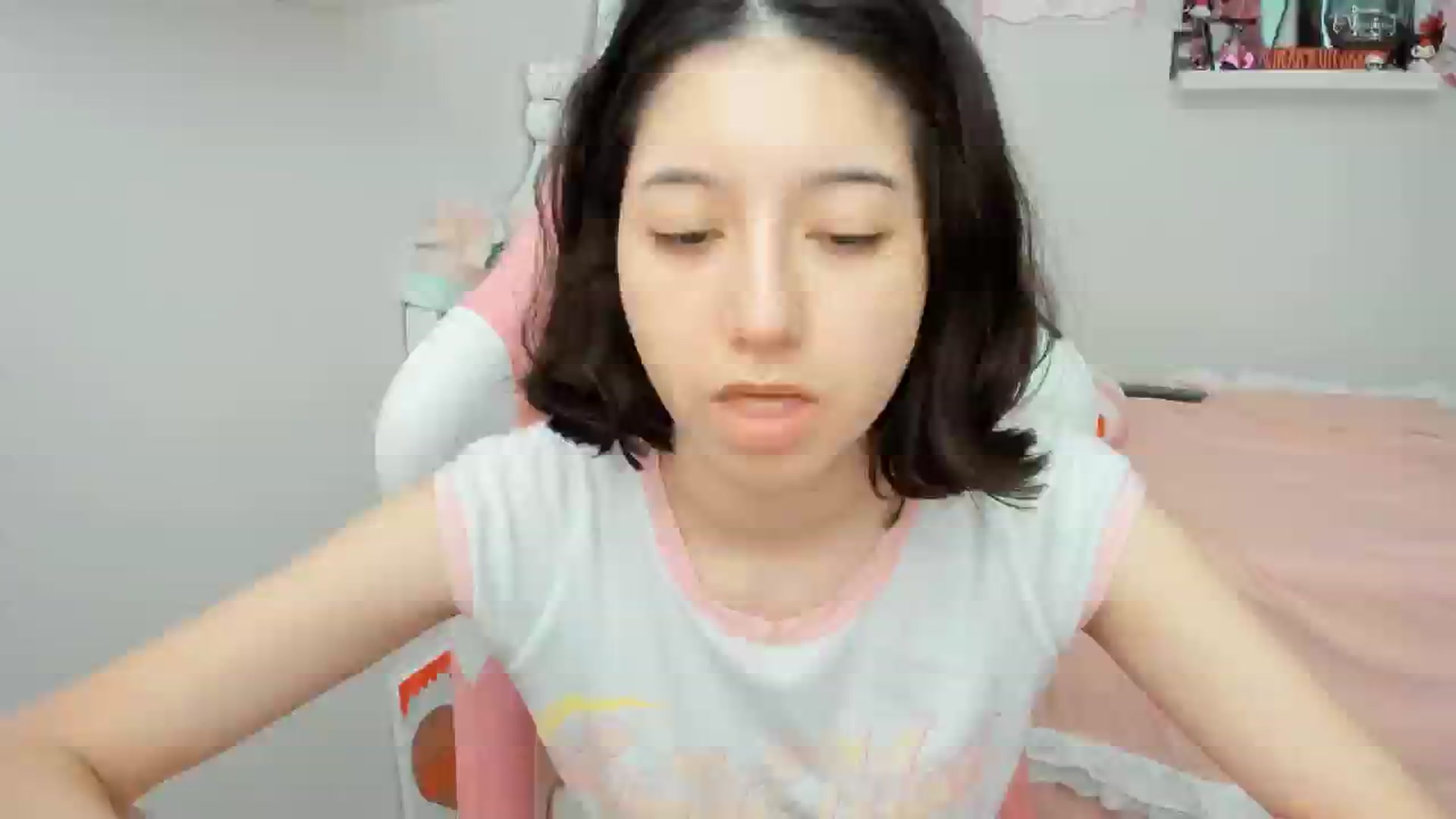 Gallery image thumbnail from Cherrycute666's myfreecams stream on, 07/13/2025, 22:59 image 6 of 20