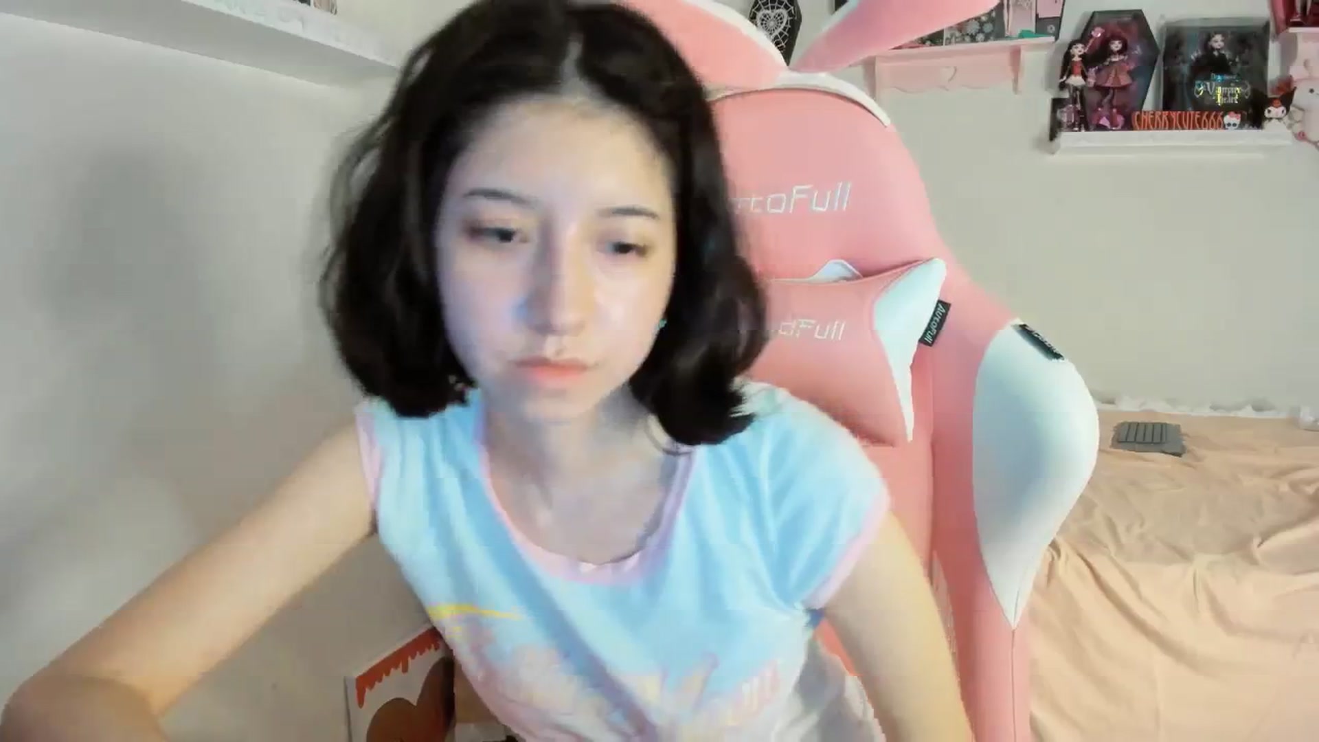 Gallery image thumbnail from Cherrycute666's myfreecams stream on, 07/14/2025, 04:05 image 8 of 20