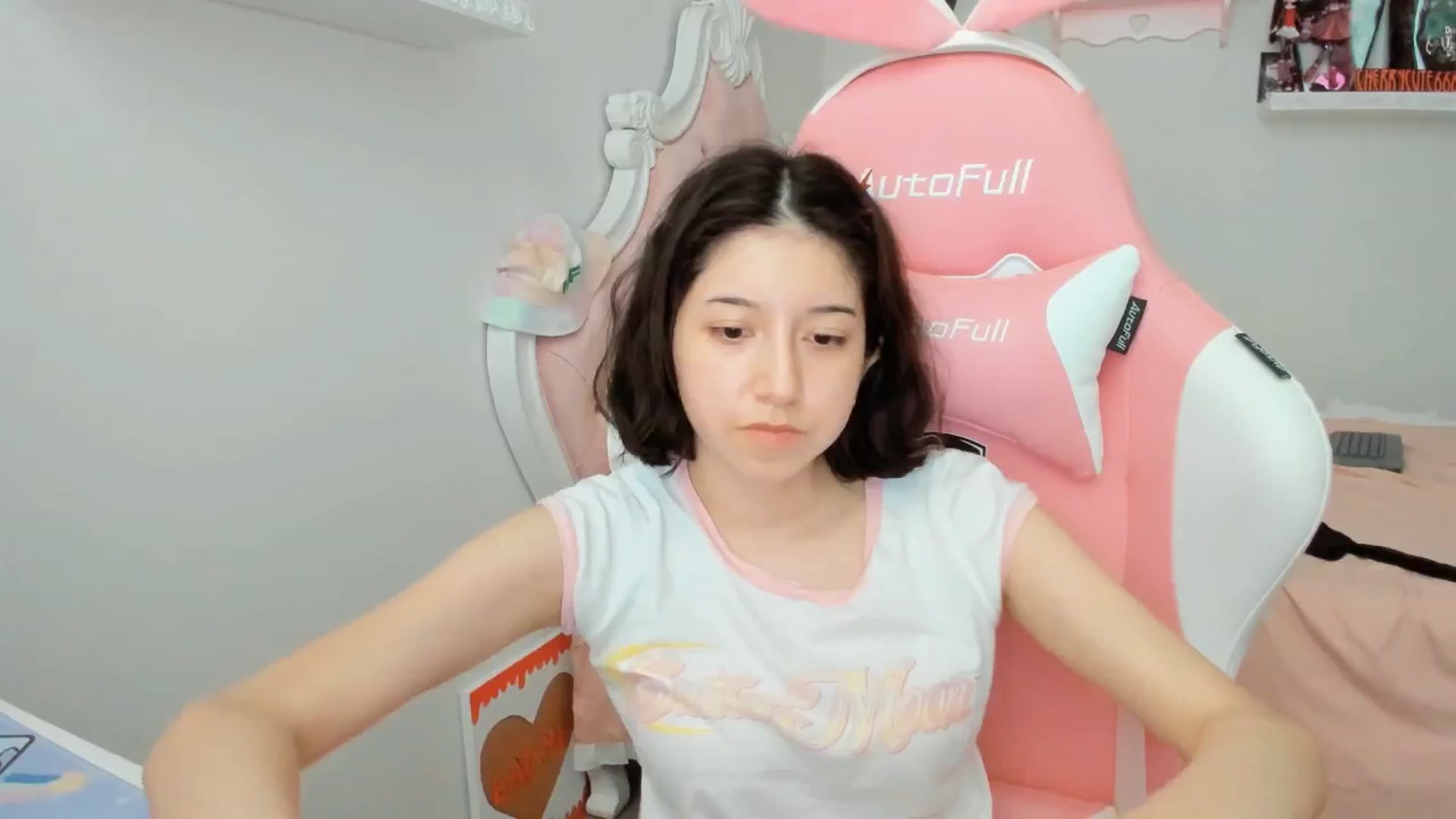 Gallery image thumbnail from Cherrycute666's myfreecams stream on, 07/14/2025, 04:05 image 4 of 20