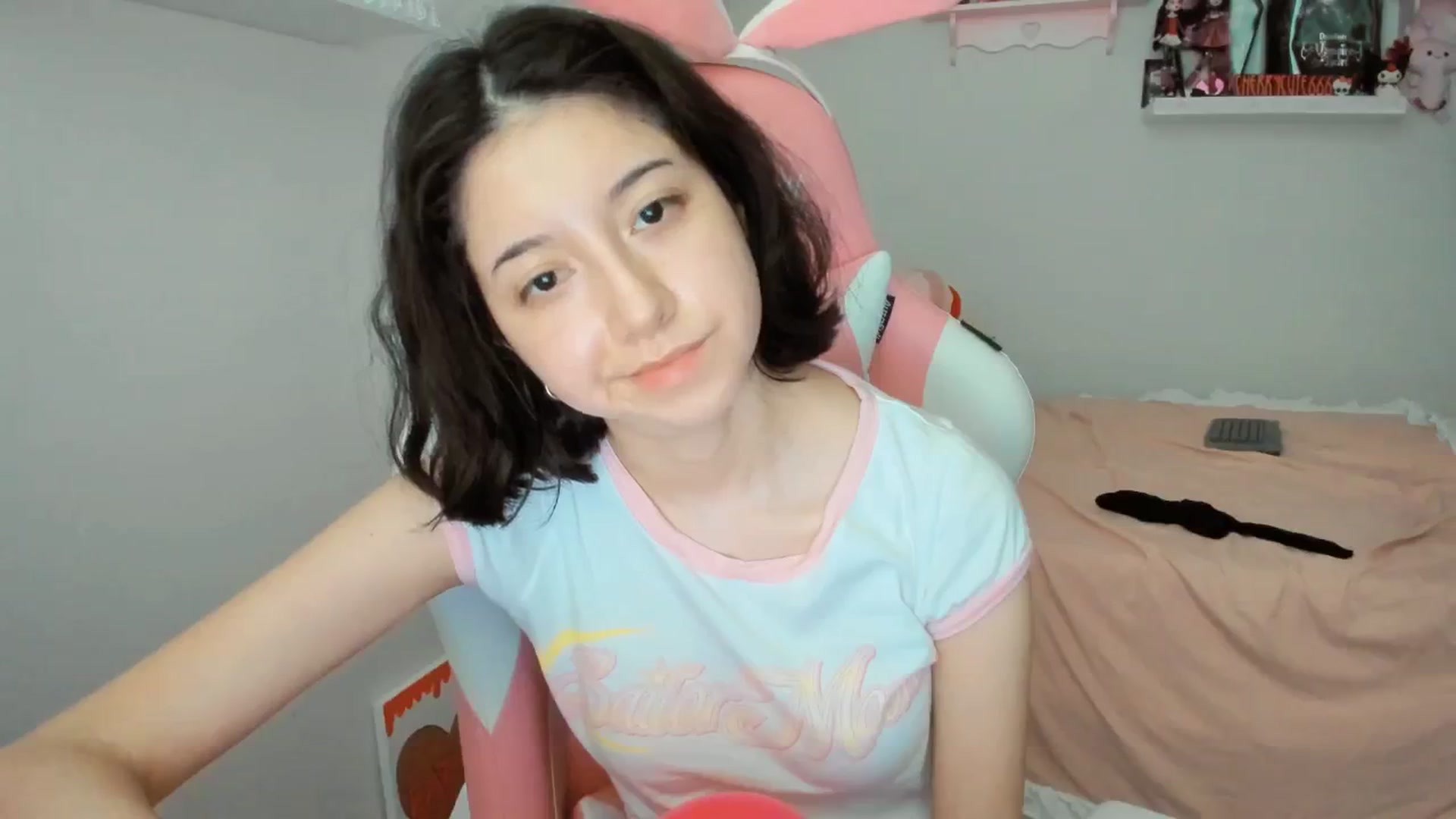 Gallery image thumbnail from Cherrycute666's myfreecams stream on, 07/14/2025, 04:05 image 5 of 20