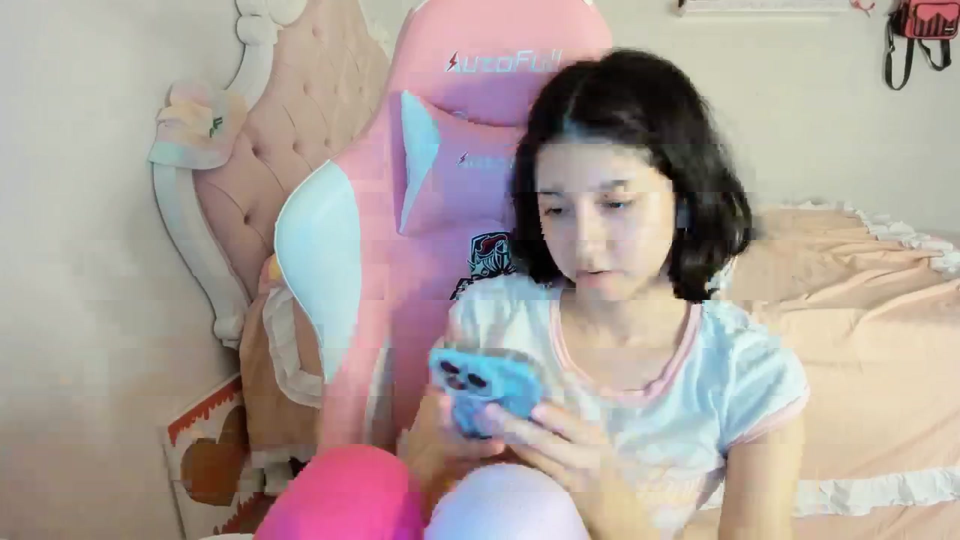 Gallery image thumbnail from Cherrycute666's myfreecams stream on, 07/14/2025, 04:49 image 9 of 20