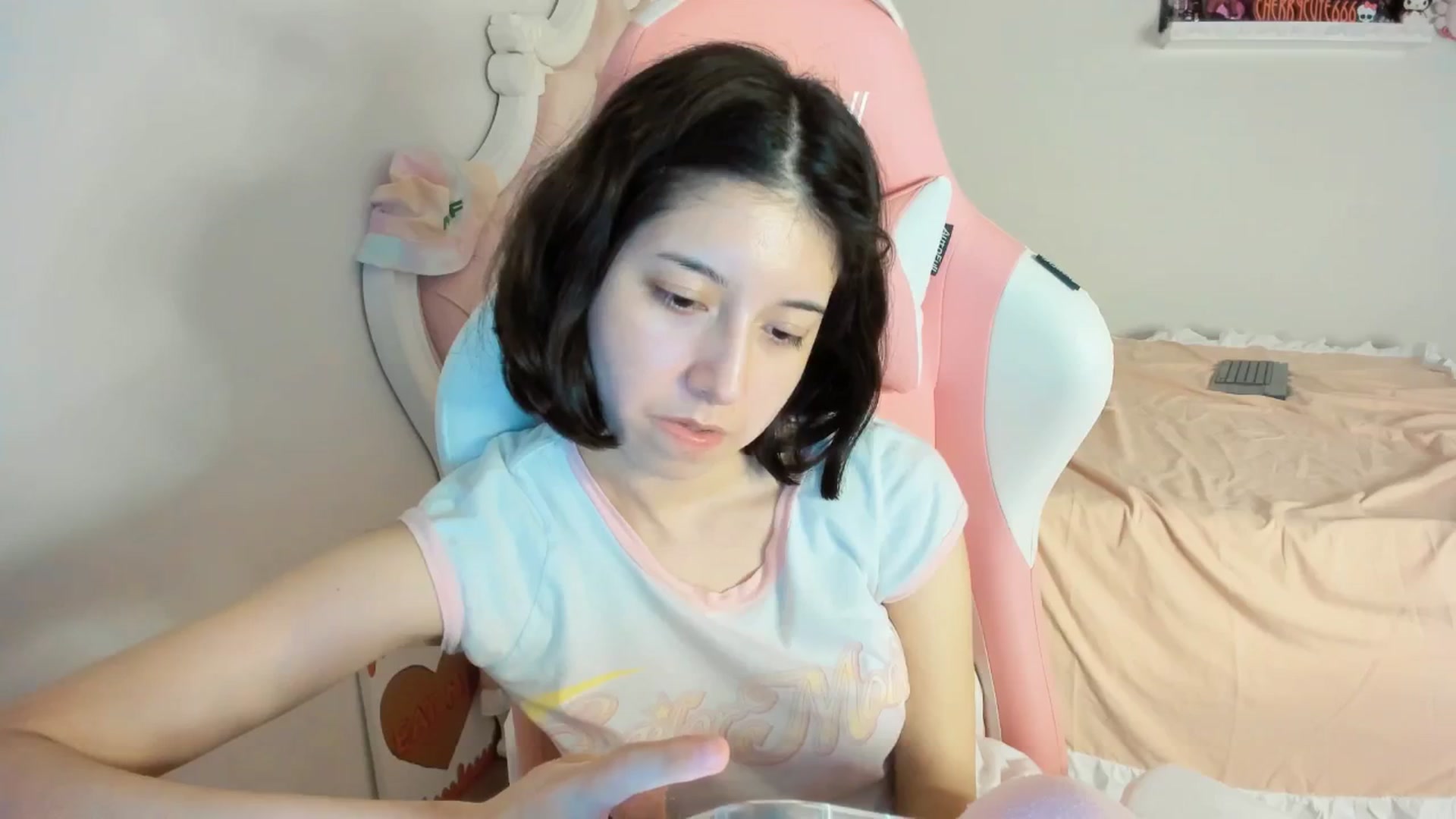 Gallery image thumbnail from Cherrycute666's myfreecams stream on, 07/14/2025, 04:49 image 19 of 20