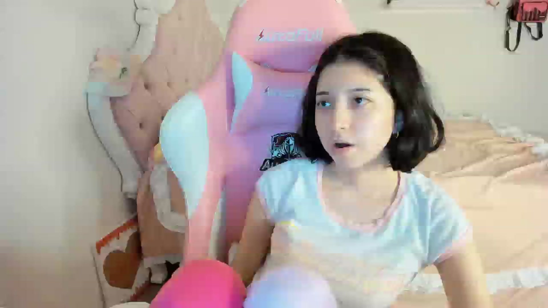 Gallery image thumbnail from Cherrycute666's myfreecams stream on, 07/14/2025, 04:49 image 7 of 20