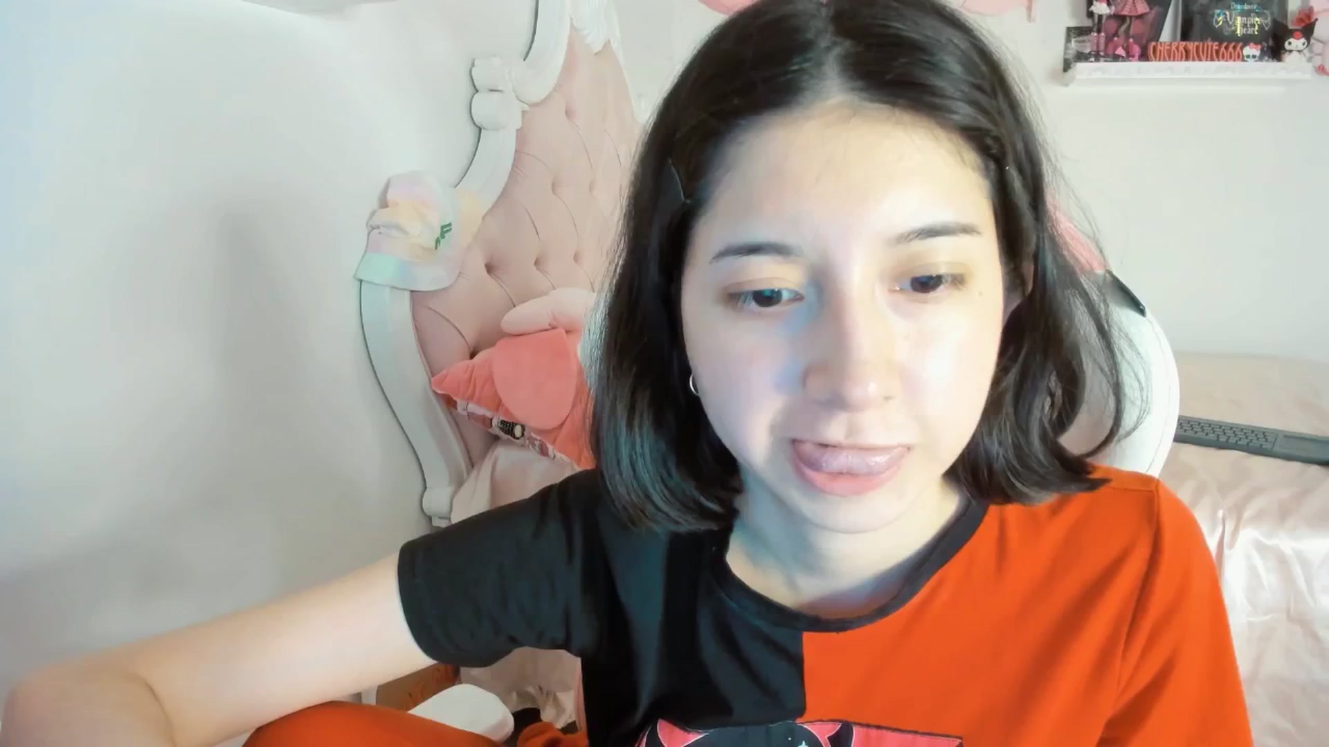 Gallery image thumbnail from Cherrycute666's myfreecams stream on, 07/18/2025, 06:26 image 8 of 20