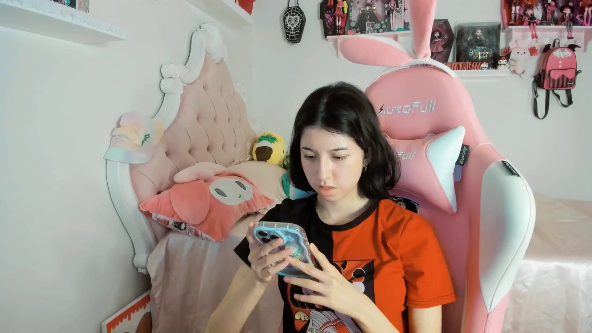 Gallery image thumbnail from Cherrycute666's myfreecams stream on, 07/18/2025, 06:26 image 17 of 20