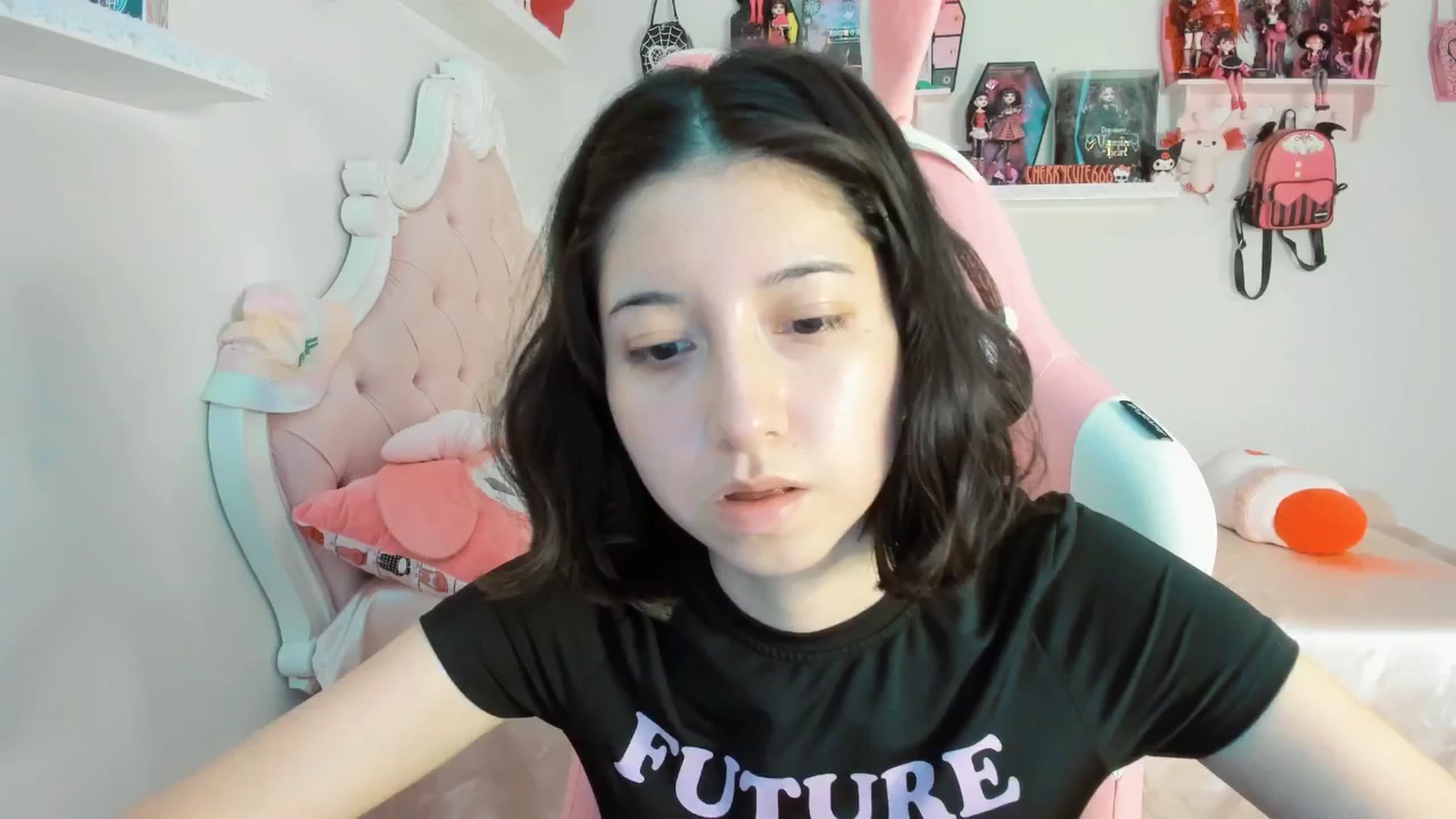 Gallery image thumbnail from Cherrycute666's myfreecams stream on, 07/19/2025, 03:37 image 4 of 20
