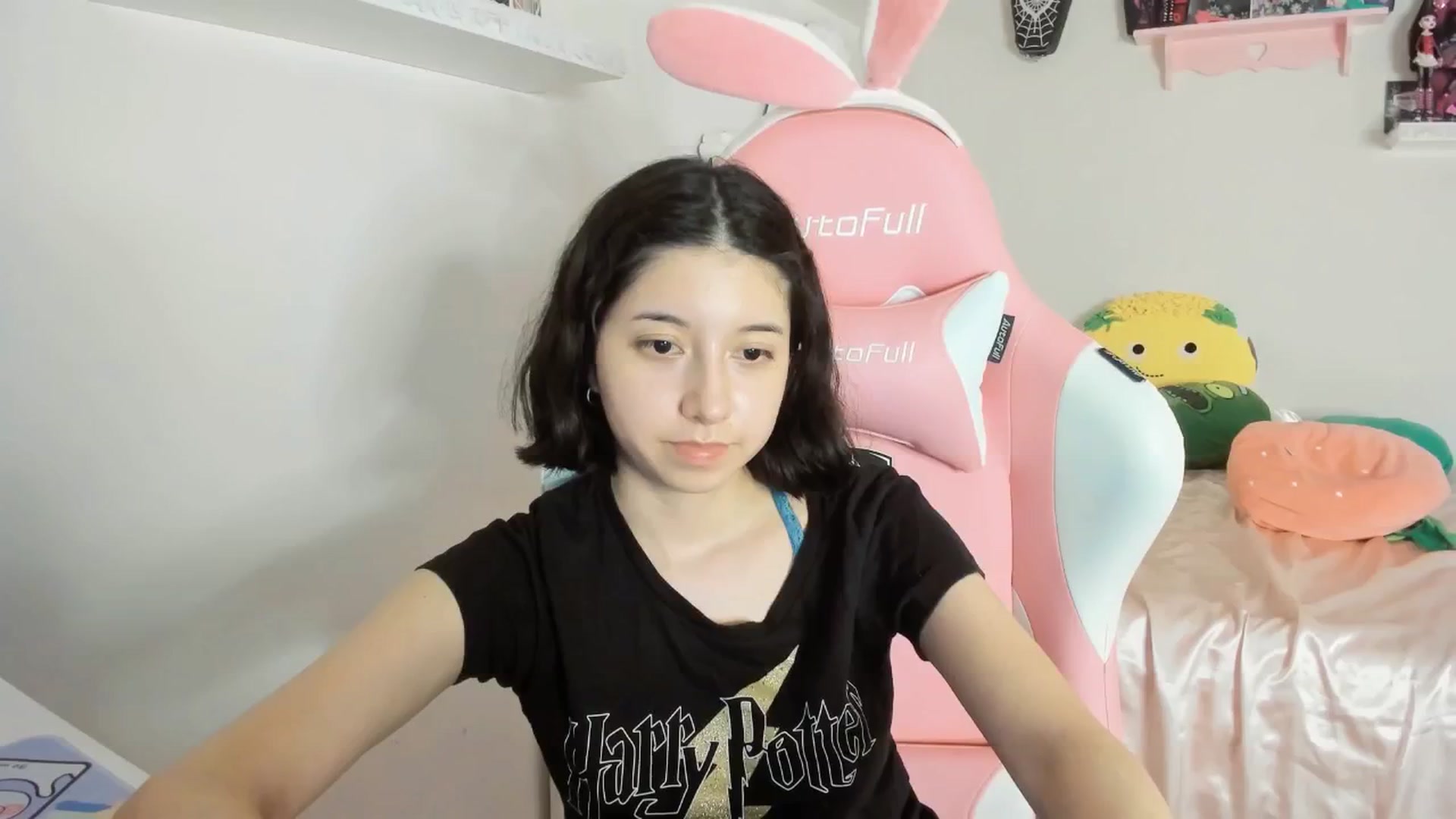 Gallery image thumbnail from Cherrycute666's myfreecams stream on, 07/19/2025, 09:35 image 13 of 20