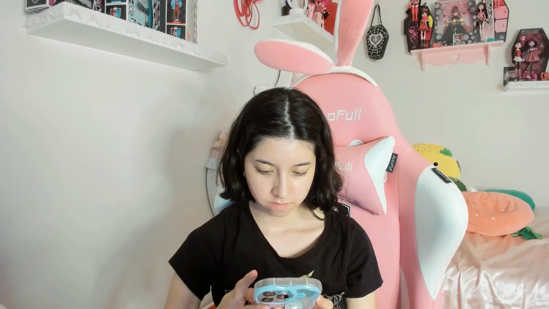 Gallery image thumbnail from Cherrycute666's myfreecams stream on, 07/19/2025, 09:35 image 7 of 20