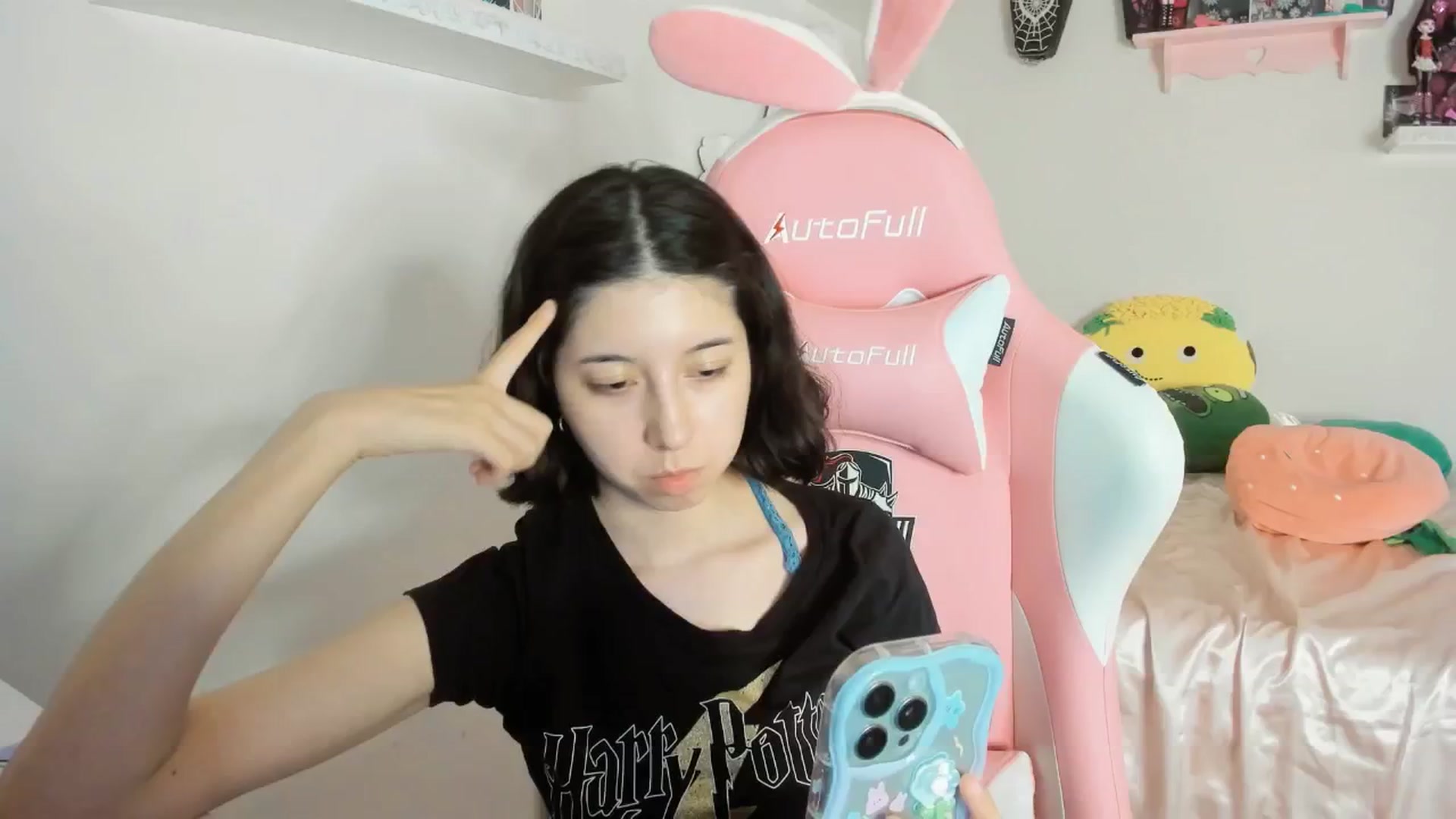 Gallery image thumbnail from Cherrycute666's myfreecams stream on, 07/19/2025, 09:35 image 18 of 20