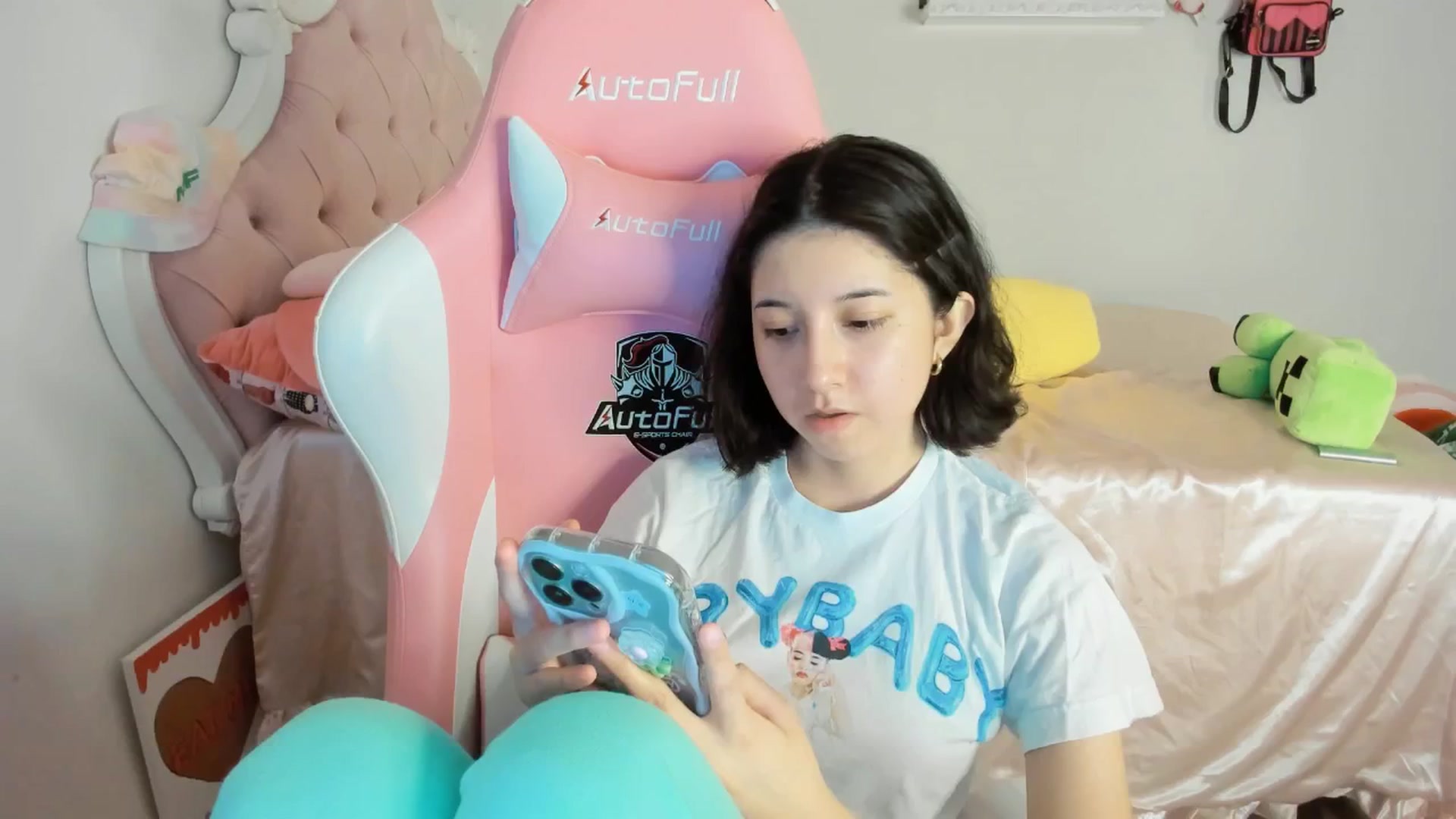 Gallery image thumbnail from Cherrycute666's myfreecams stream on, 07/20/2025, 08:52 image 11 of 20