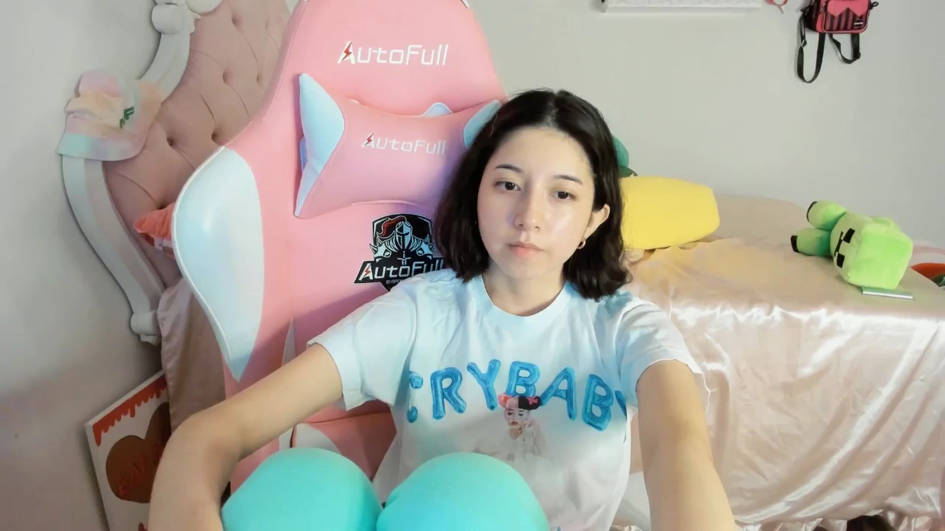 Gallery image thumbnail from Cherrycute666's myfreecams stream on, 07/20/2025, 08:52 image 10 of 20