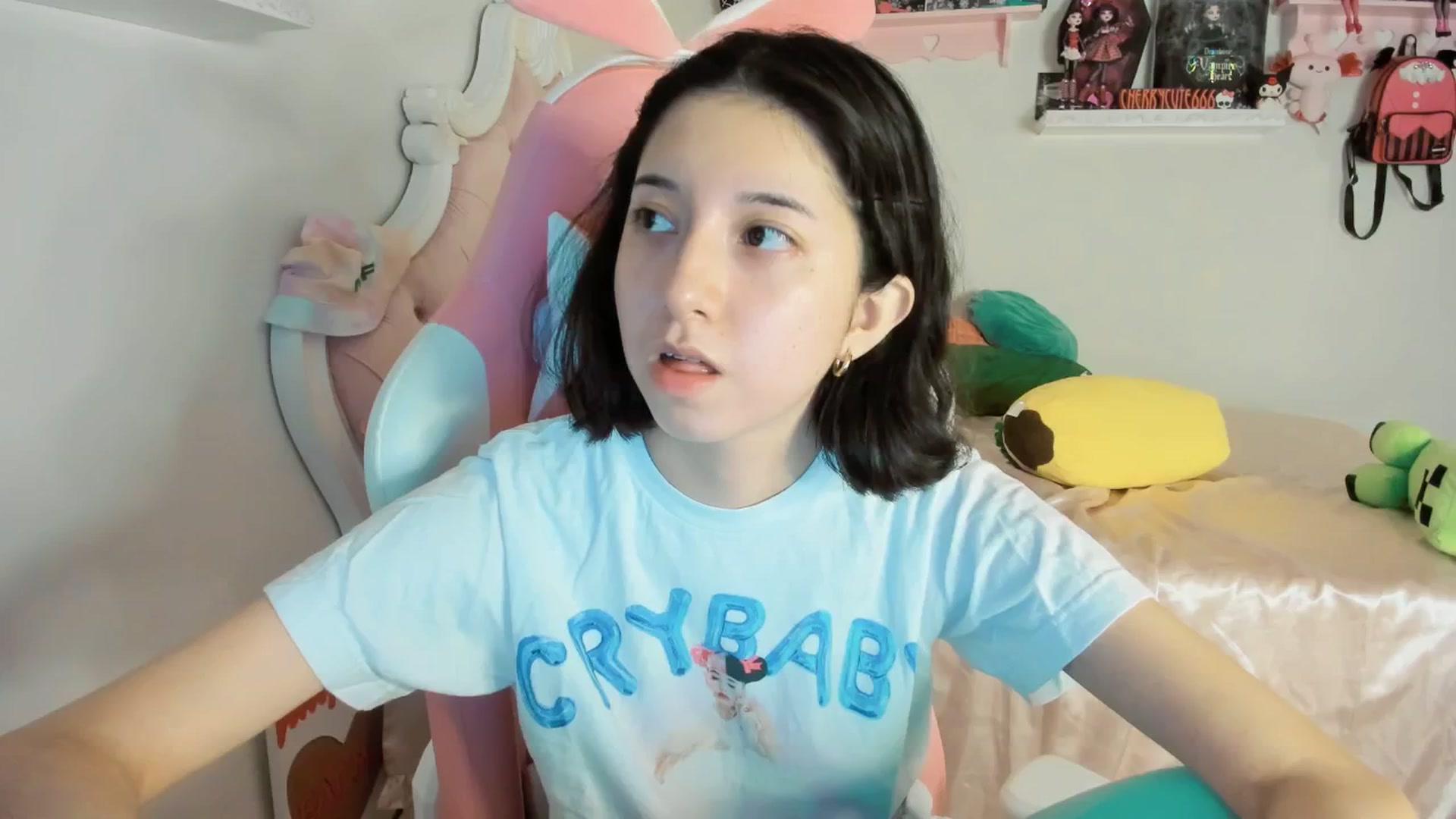 Gallery image thumbnail from Cherrycute666's myfreecams stream on, 07/20/2025, 08:52 image 3 of 20
