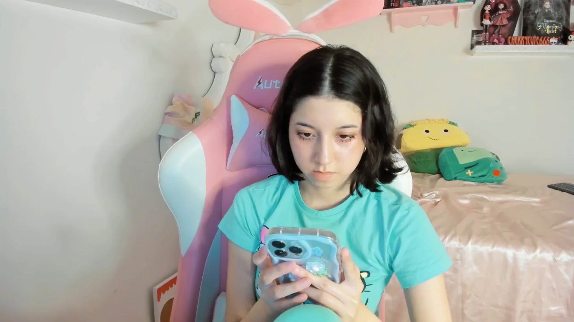 Gallery image thumbnail from Cherrycute666's myfreecams stream on, 07/21/2025, 05:54 image 9 of 20