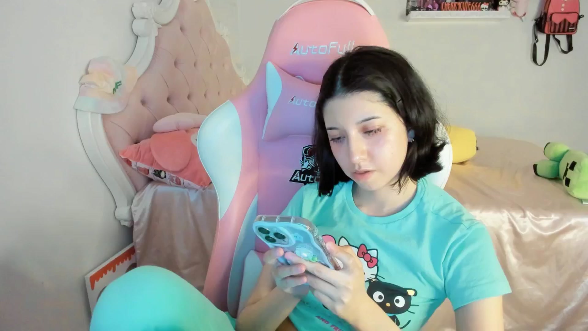Gallery image thumbnail from Cherrycute666's myfreecams stream on, 07/21/2025, 05:54 image 2 of 20