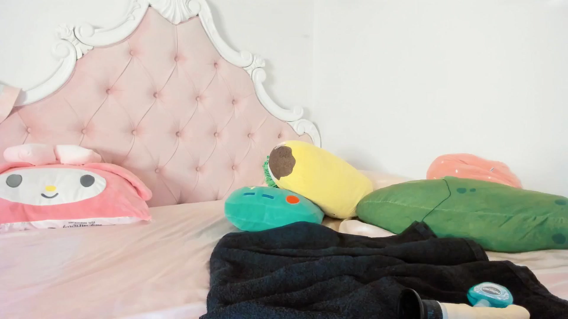 Gallery image thumbnail from Cherrycute666's myfreecams stream on, 07/21/2025, 05:54 image 5 of 20
