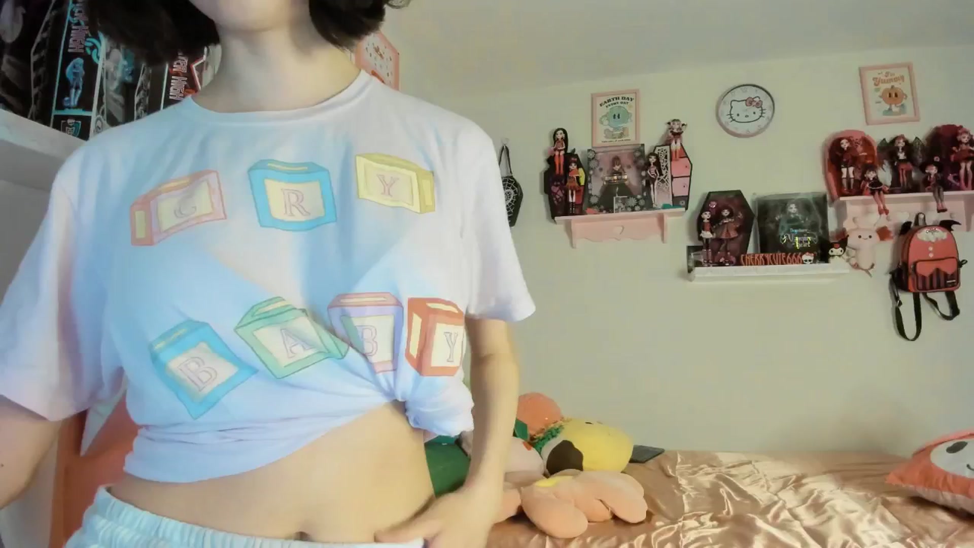 Gallery image thumbnail from Cherrycute666's myfreecams stream on, 07/24/2025, 04:02 image 11 of 20