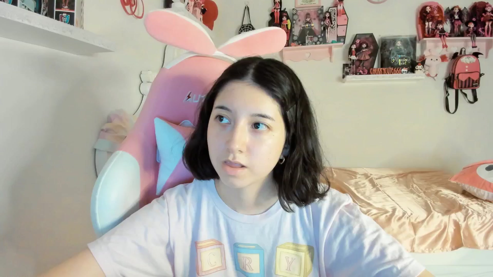 Gallery image thumbnail from Cherrycute666's myfreecams stream on, 07/24/2025, 04:02 image 19 of 20
