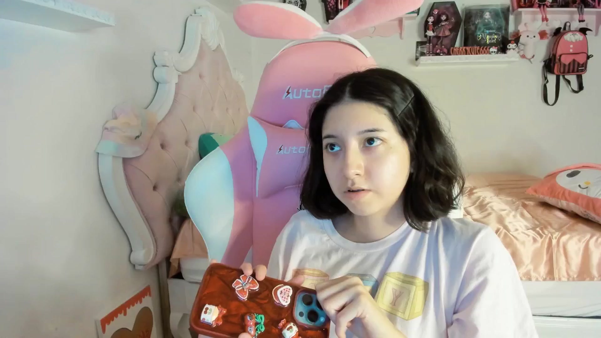 Gallery image thumbnail from Cherrycute666's myfreecams stream on, 07/24/2025, 04:02 image 10 of 20
