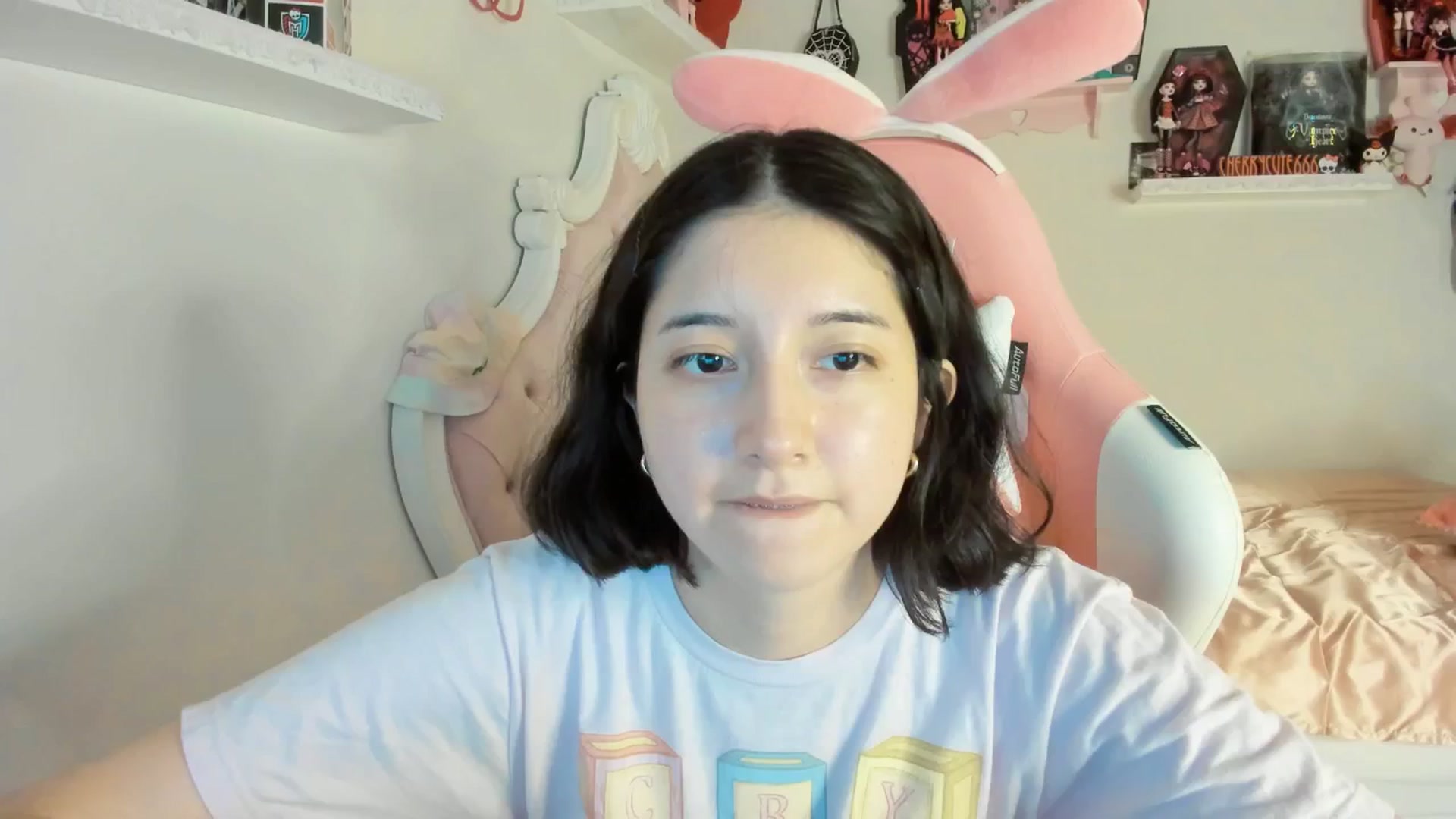 Gallery image thumbnail from Cherrycute666's myfreecams stream on, 07/24/2025, 04:02 image 18 of 20